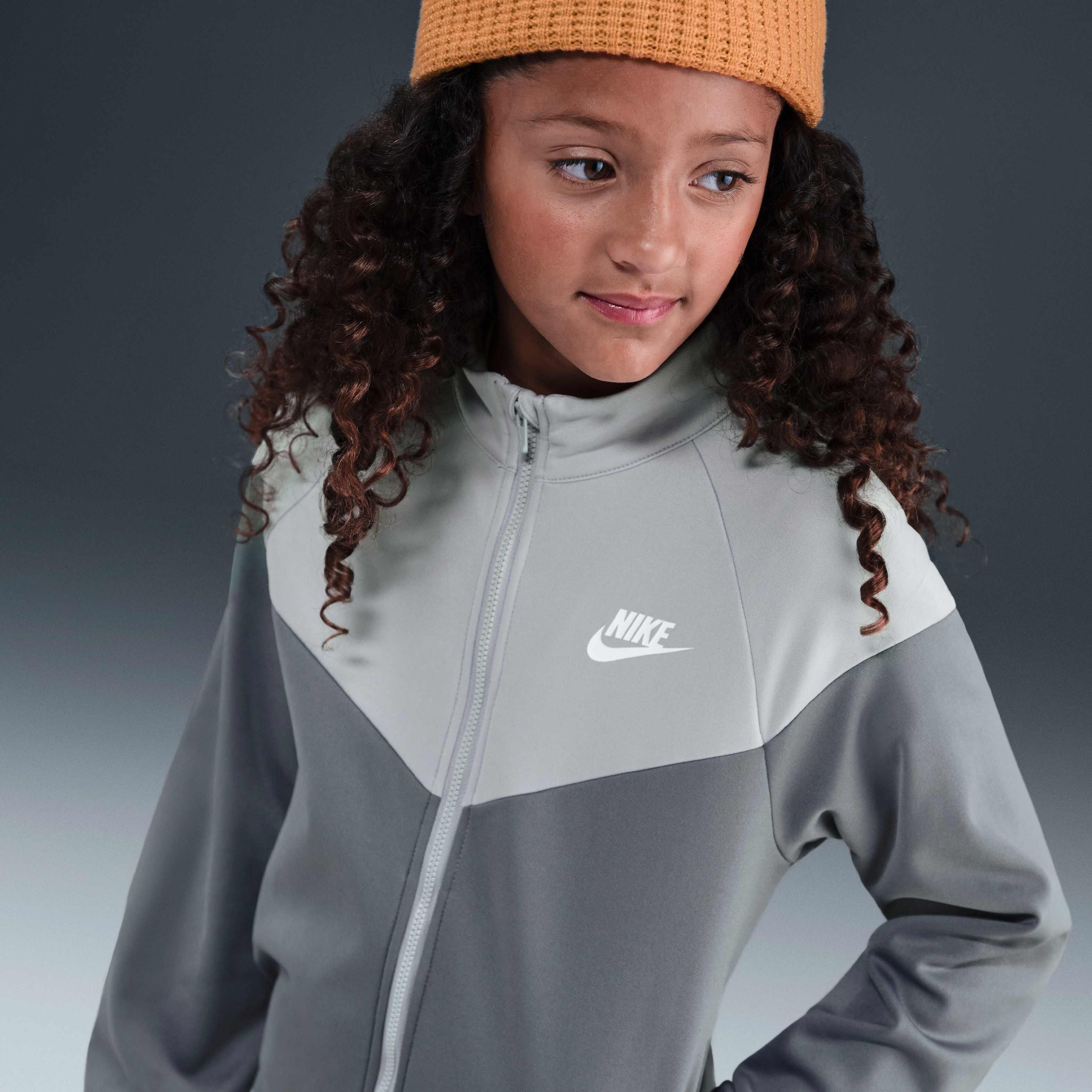 Nike Sportswear image number 3