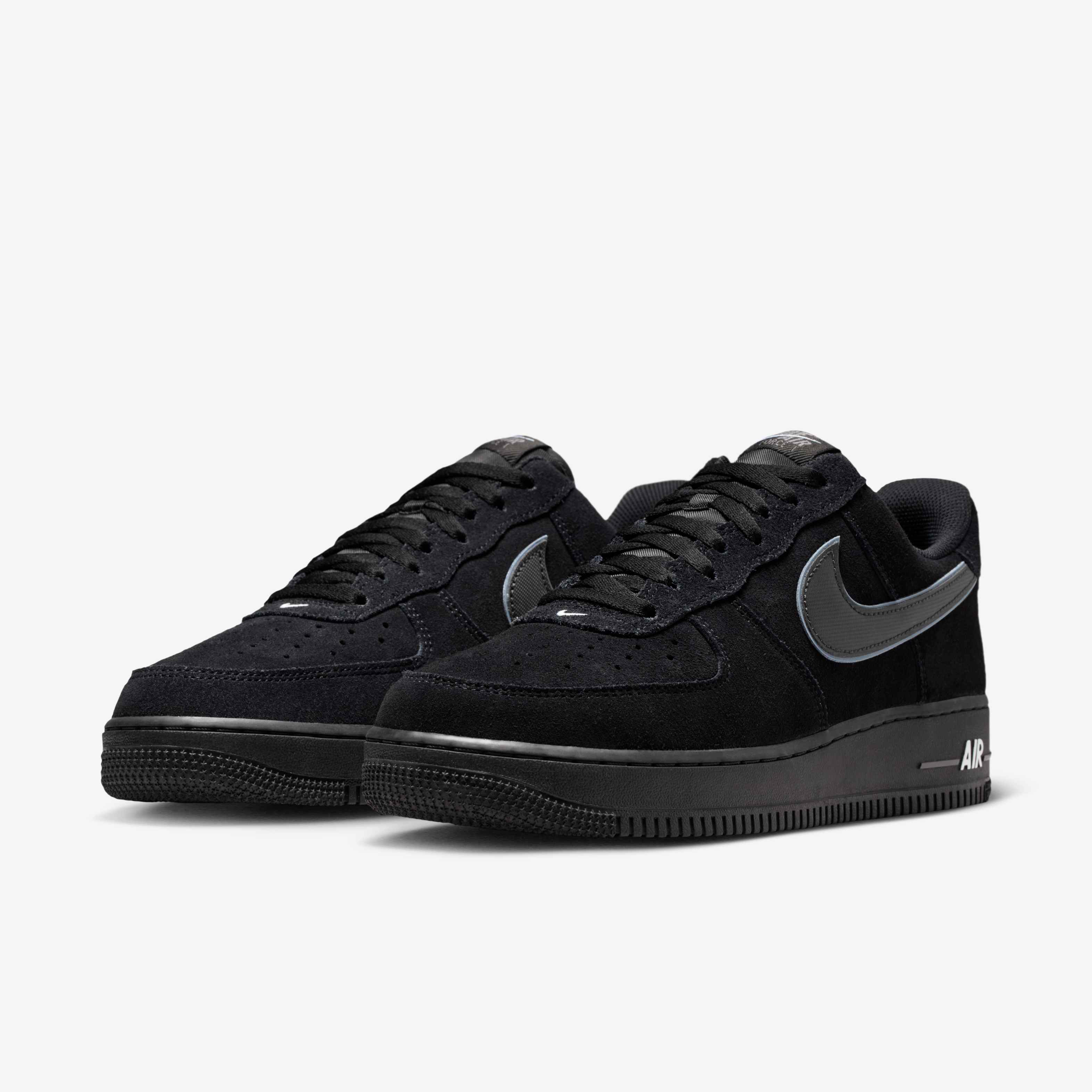 Nike Air Force 1 '07 LV8 image number 4