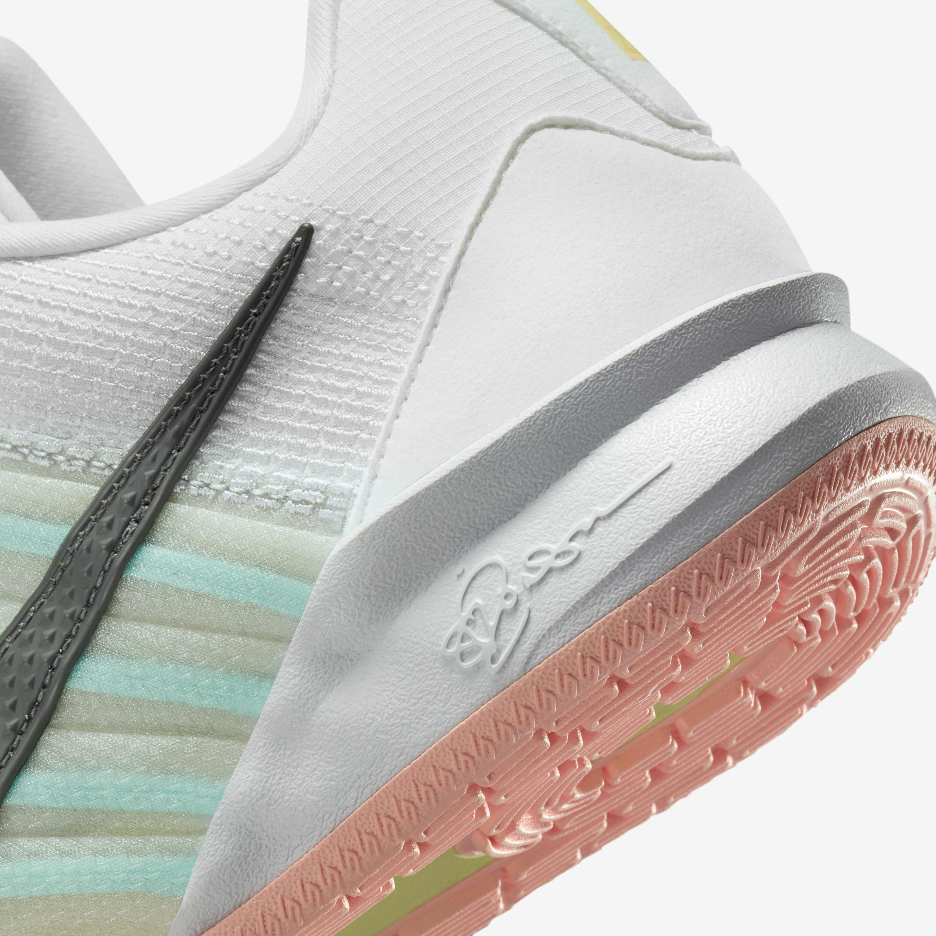 Sabrina 3 image number 7