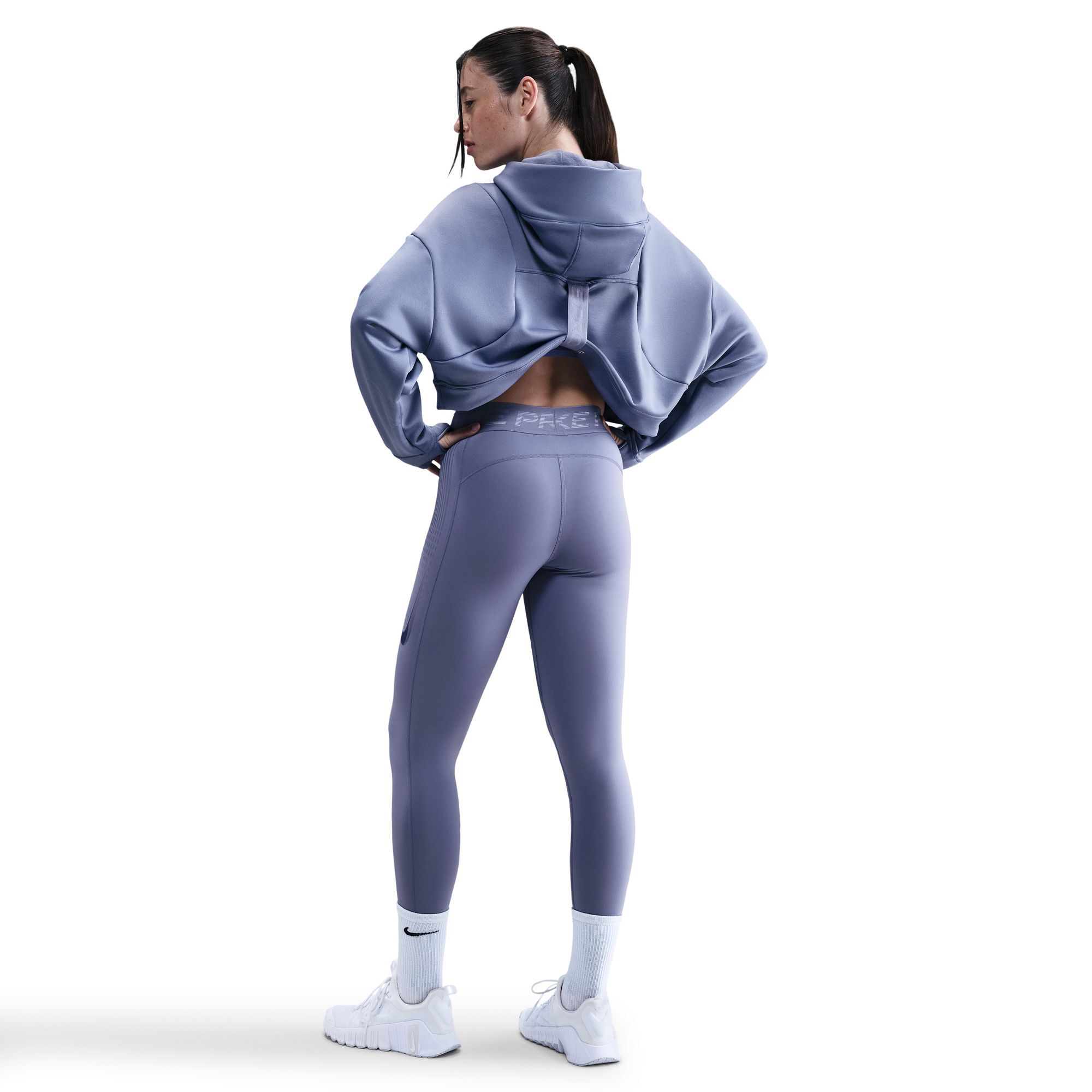 Nike Pro image number 1