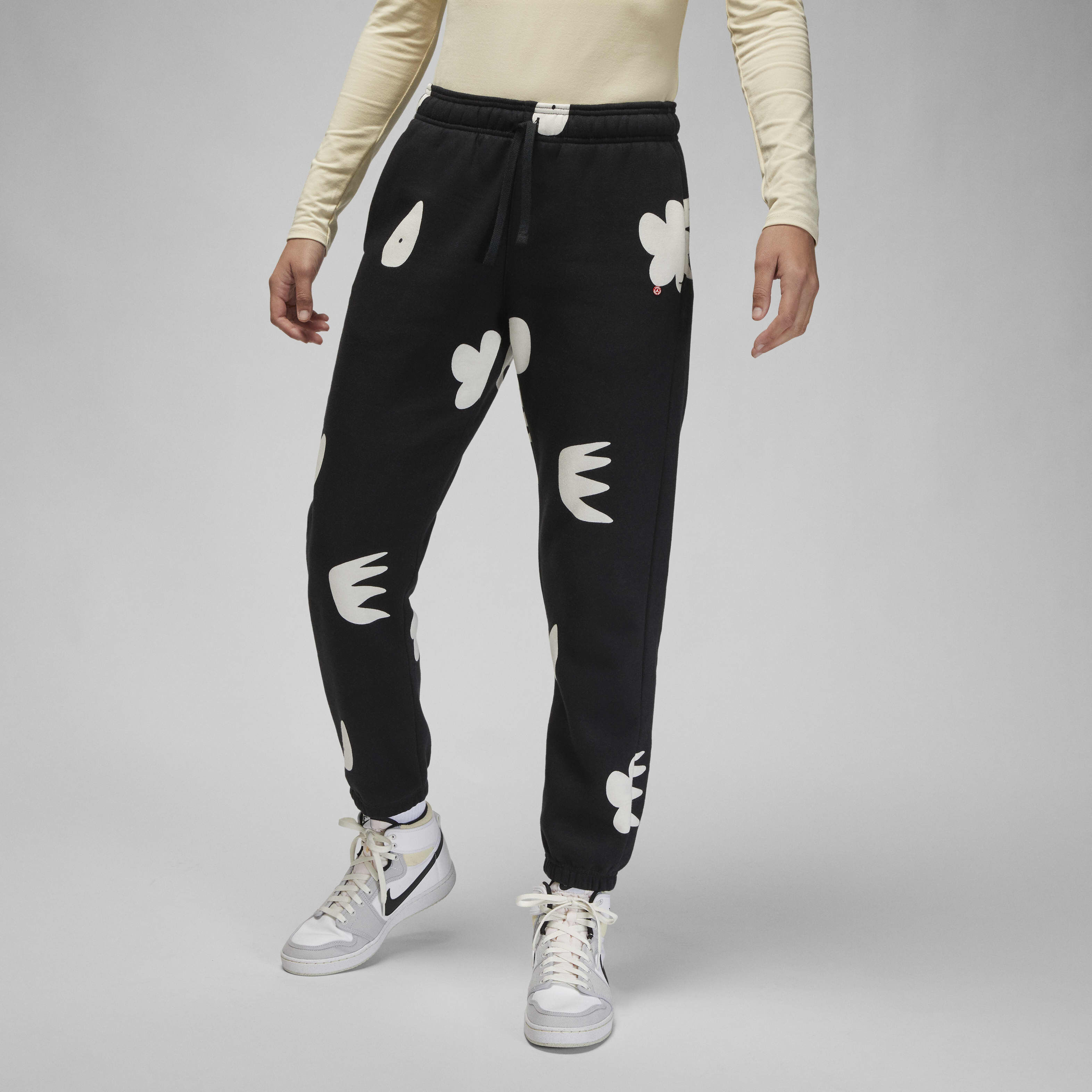 Jordan Artist Series by Mia Lee image number 0