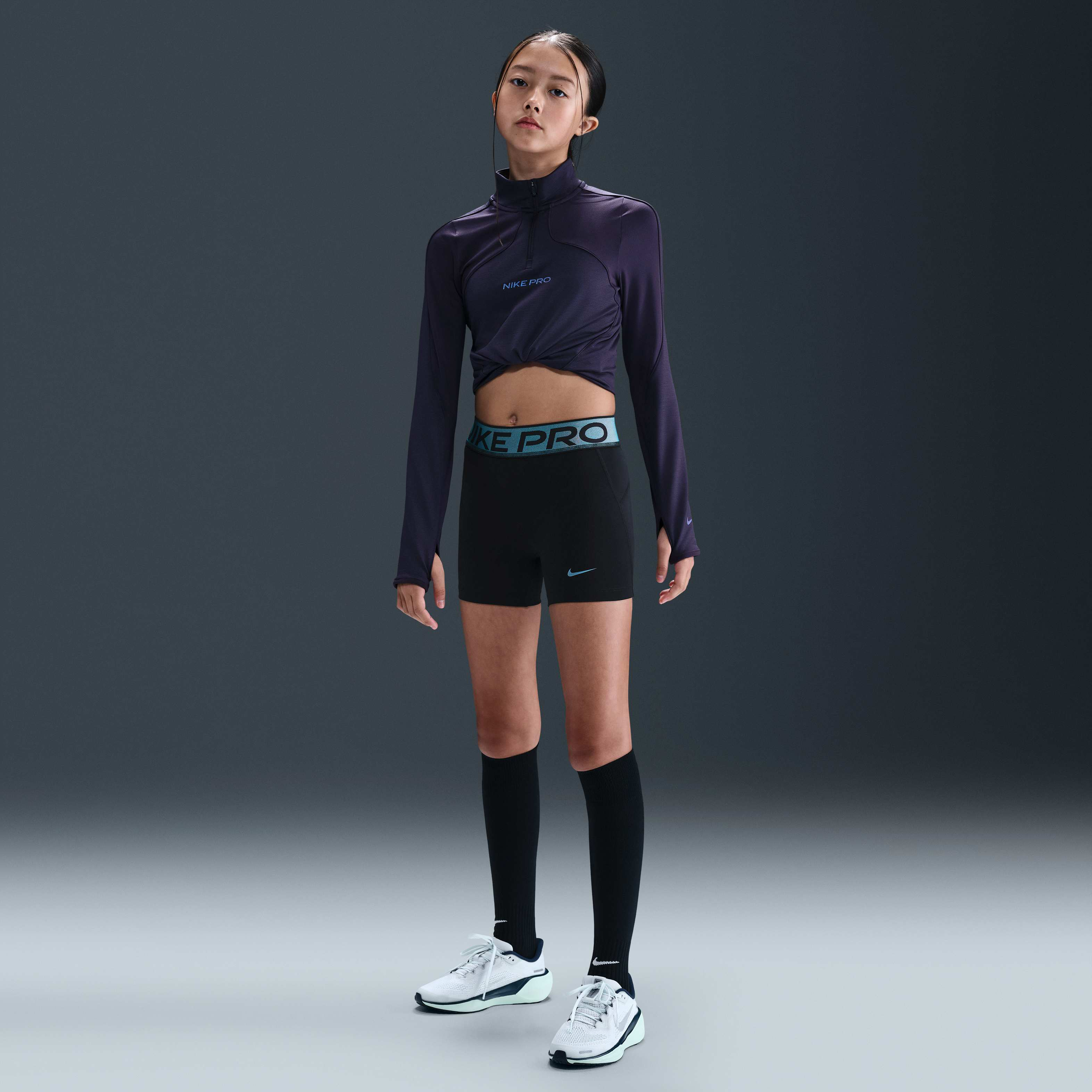 Nike Pro image number 0