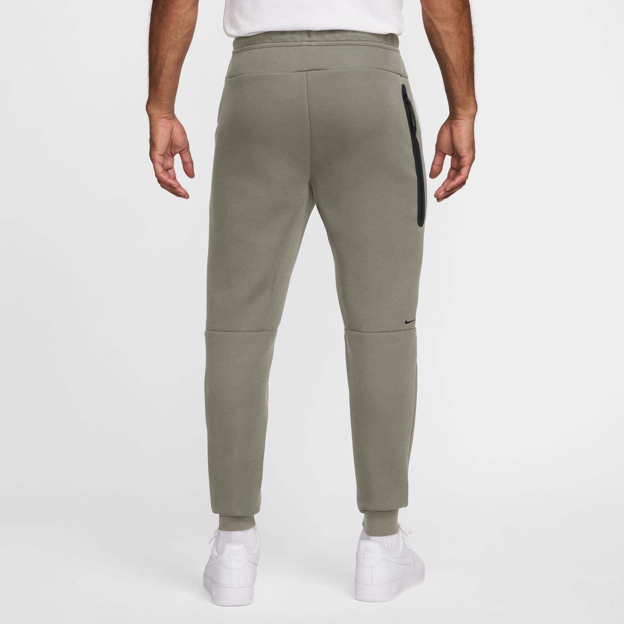 Nike Tech image number 1