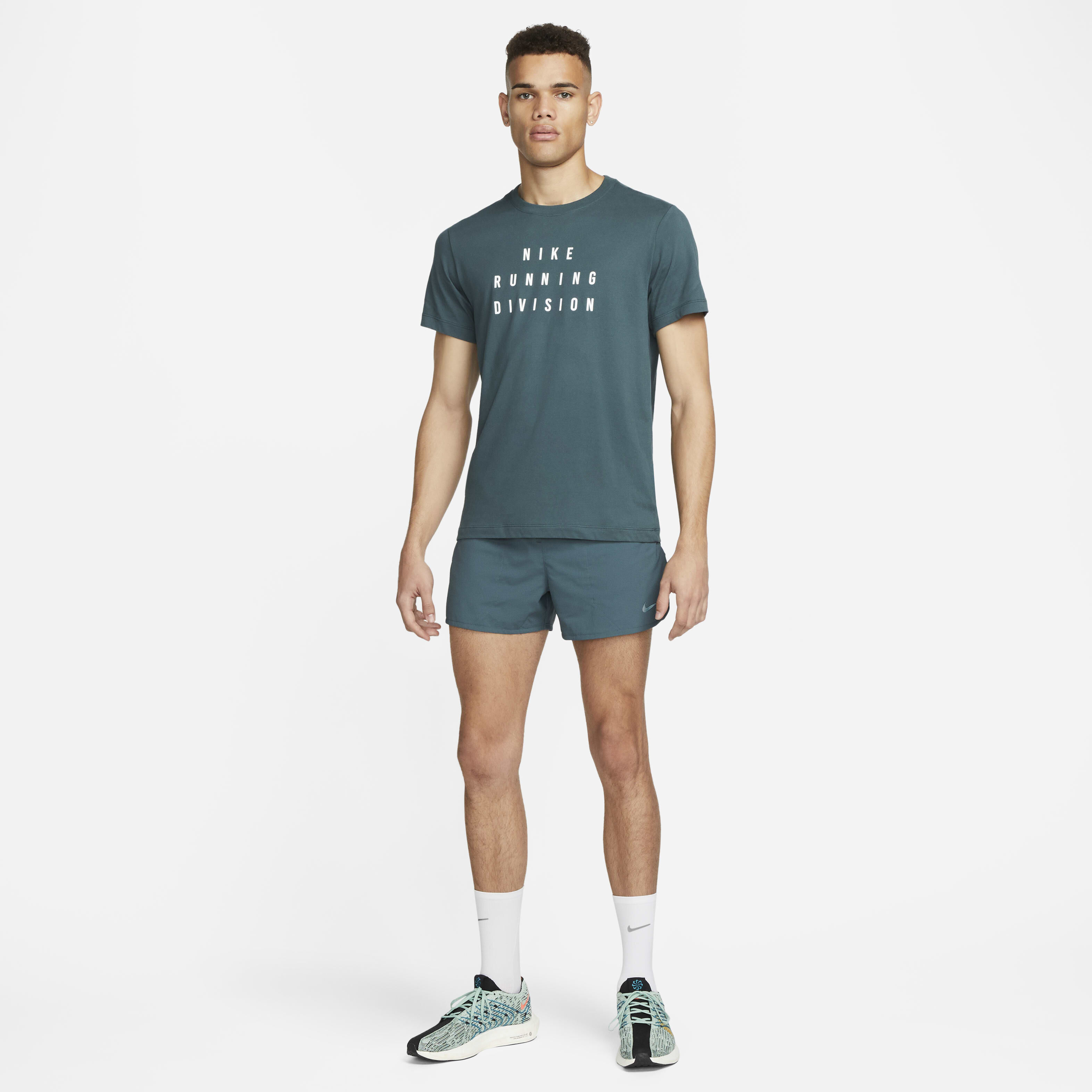 Nike Dri-FIT ADV Run Division image number 9