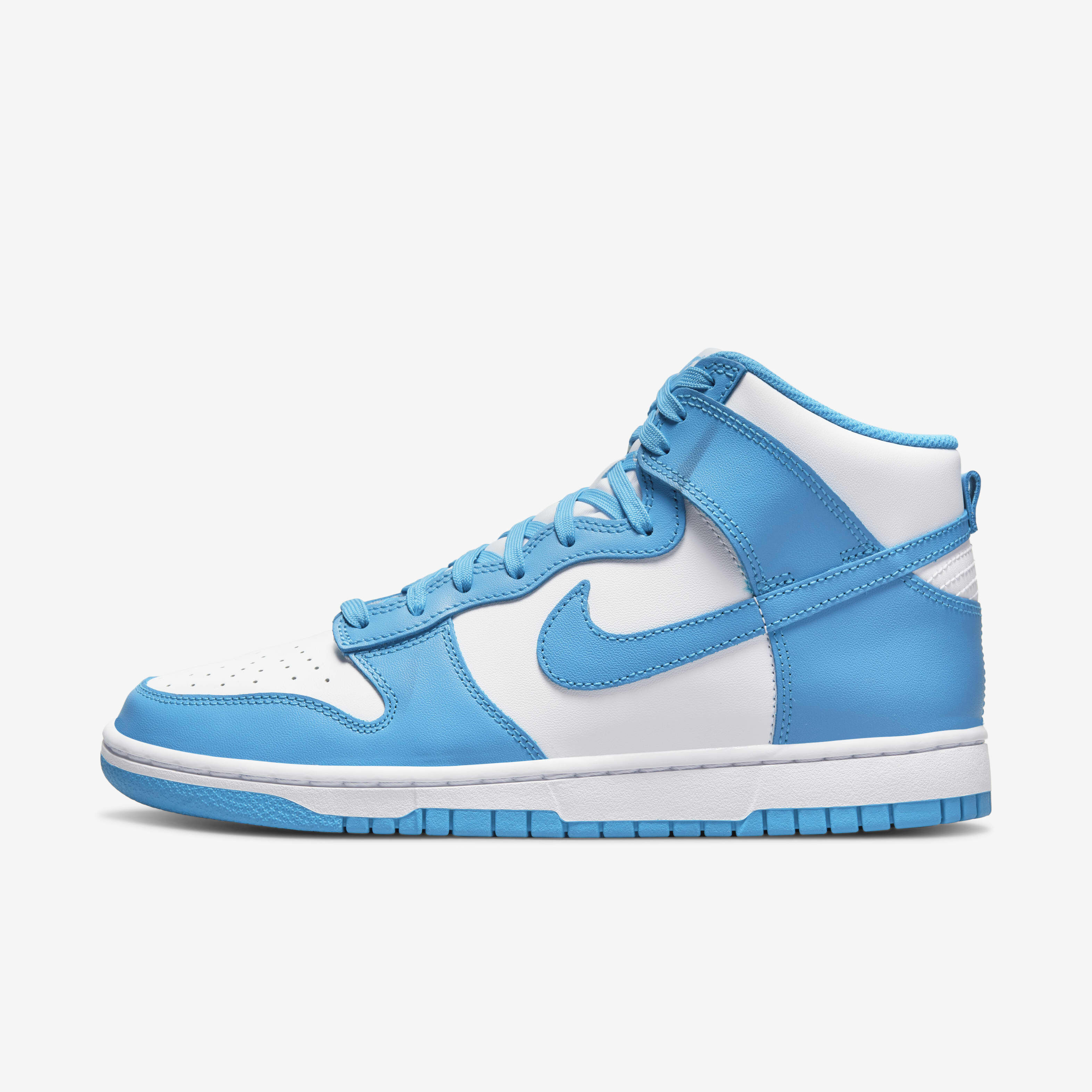 Nike Dunk High Retro image number 0