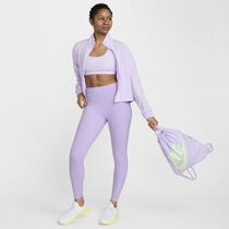 Nike Universa