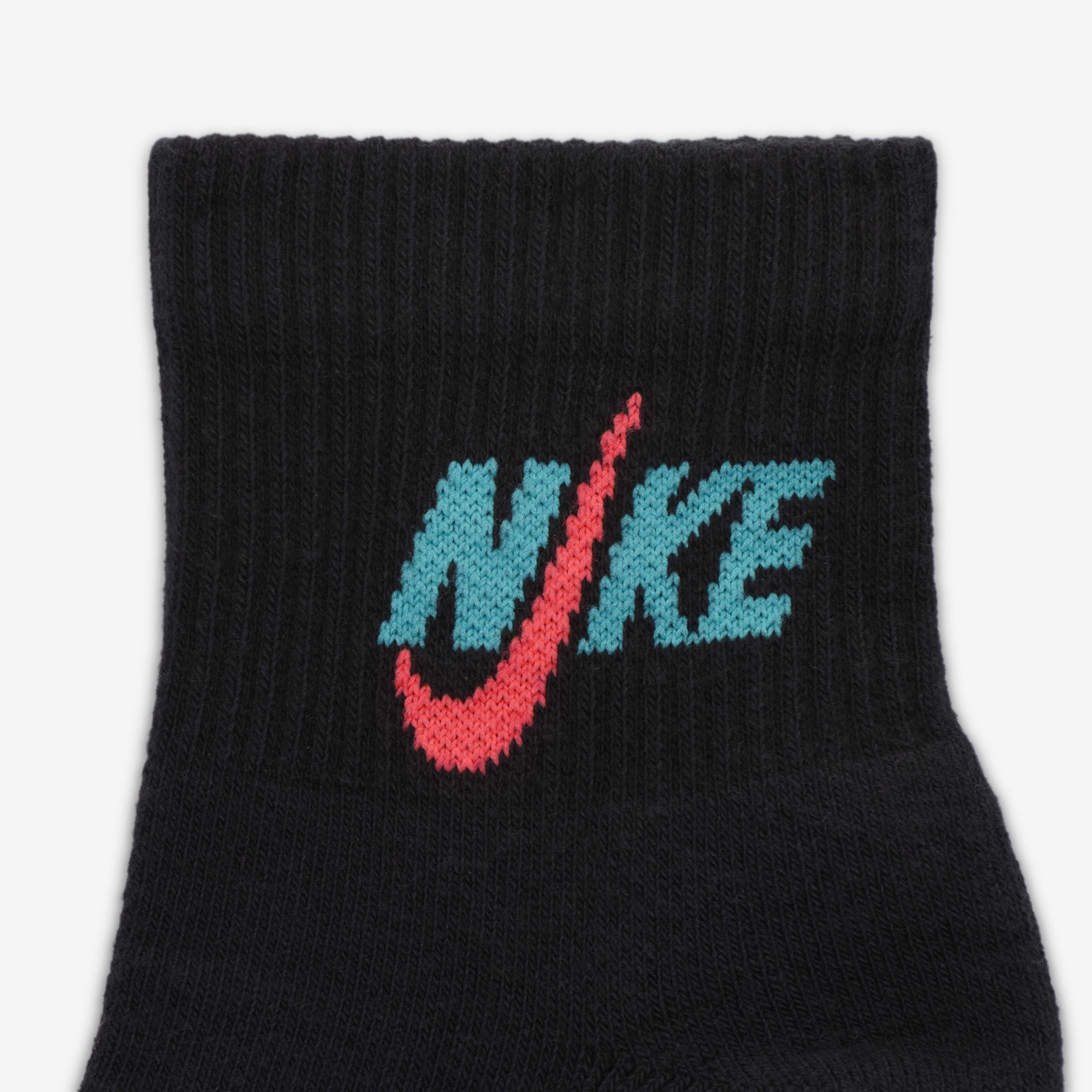 Nike Everyday Plus Cushioned image number 3