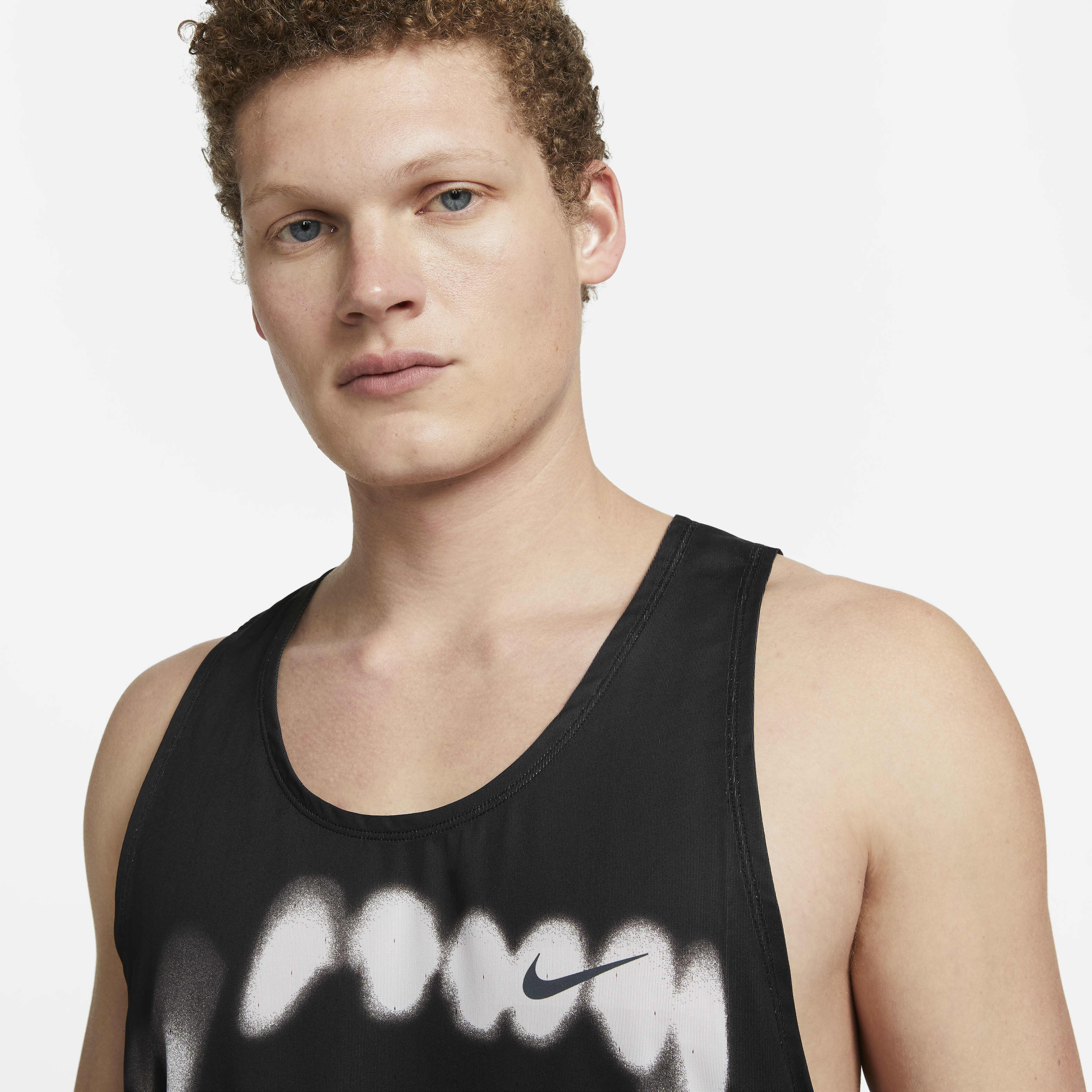 Buy Nike Dri FIT ADV Run Division Pinnacle Men s Running Tank Black Phantom Nike UAE Official