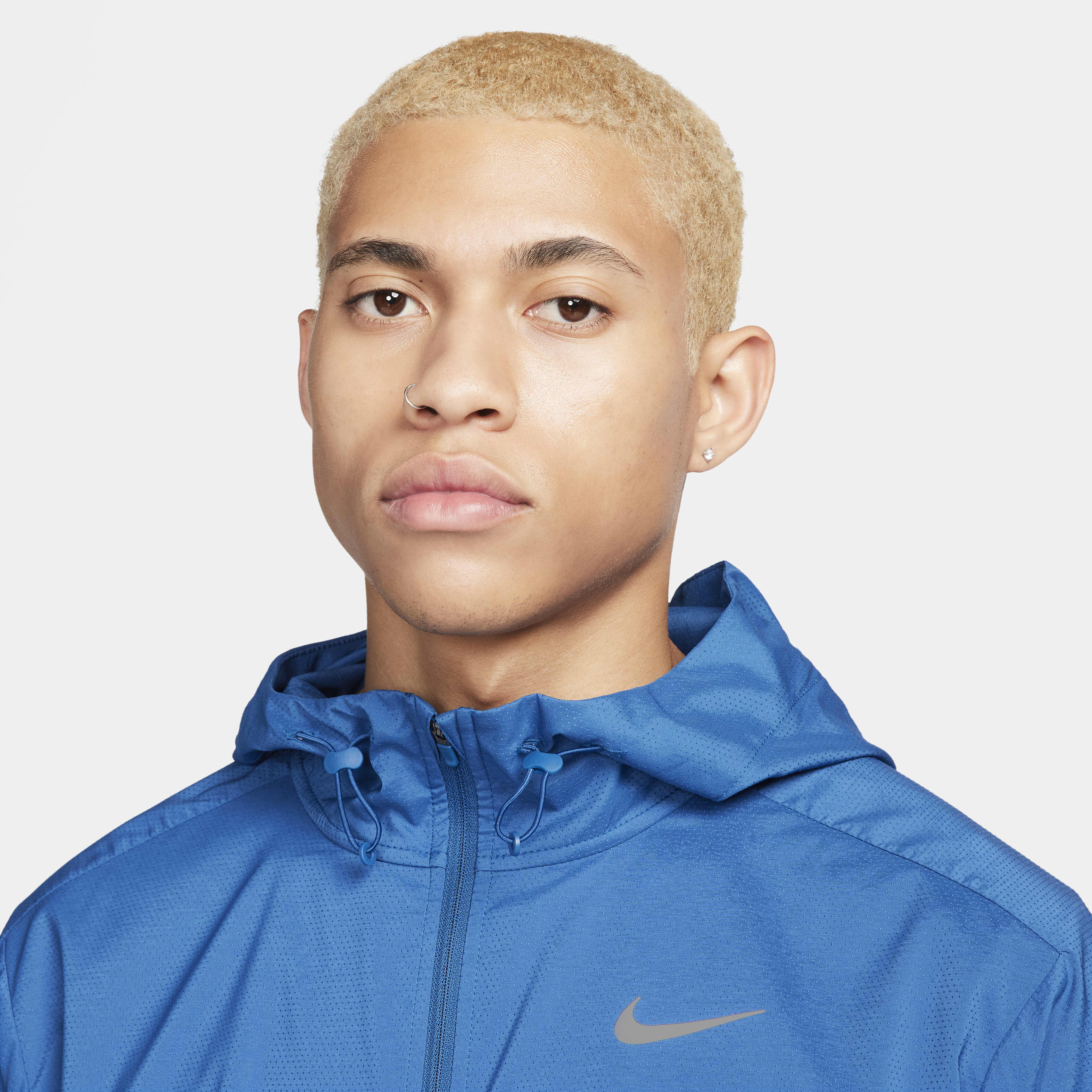 Buy Nike Windrunner Men s Repel Running Jacket Court Blue Thunder Blue Nike UAE Official