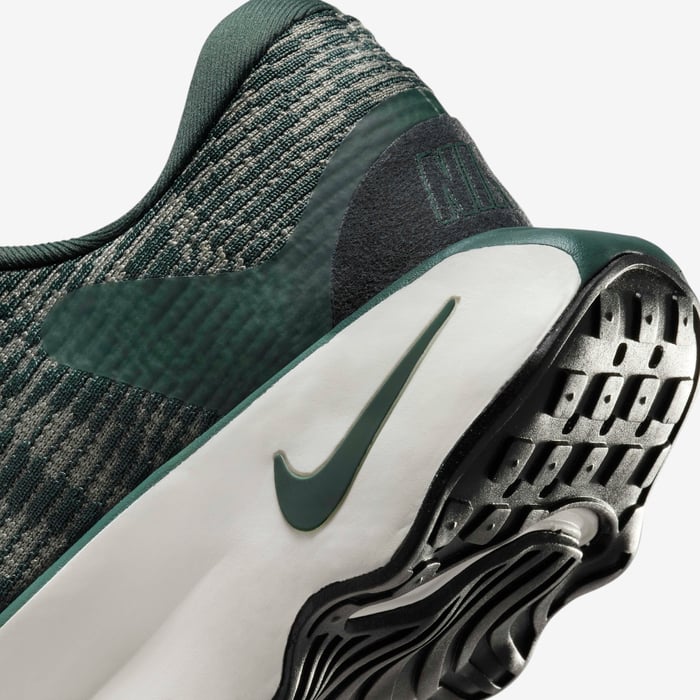 Nike Motiva image number 7 Nike Motiva image number 7