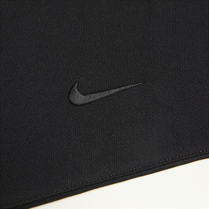 Nike Swoosh image number 10 Nike Swoosh image number 10