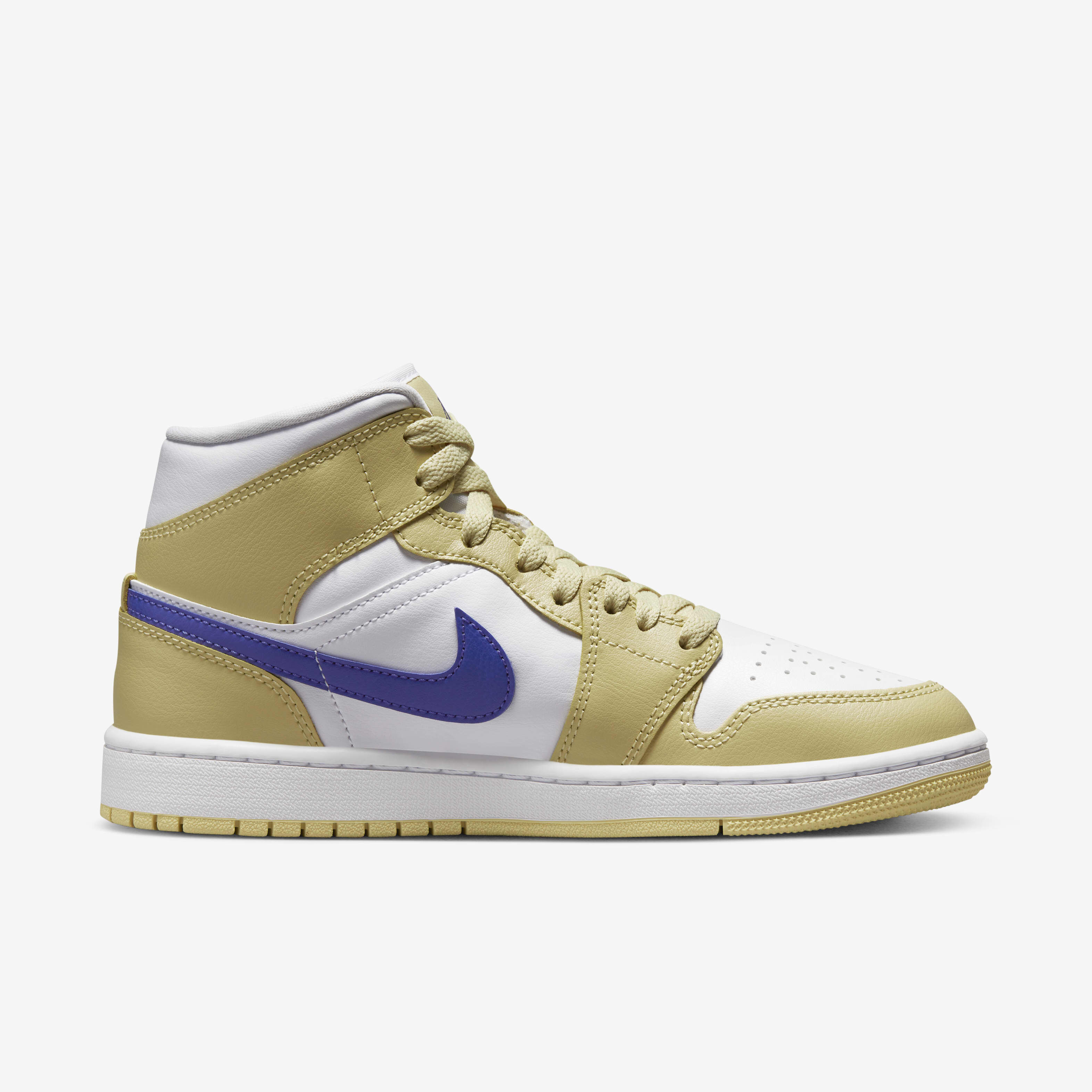 Air Jordan 1 Mid image number 2