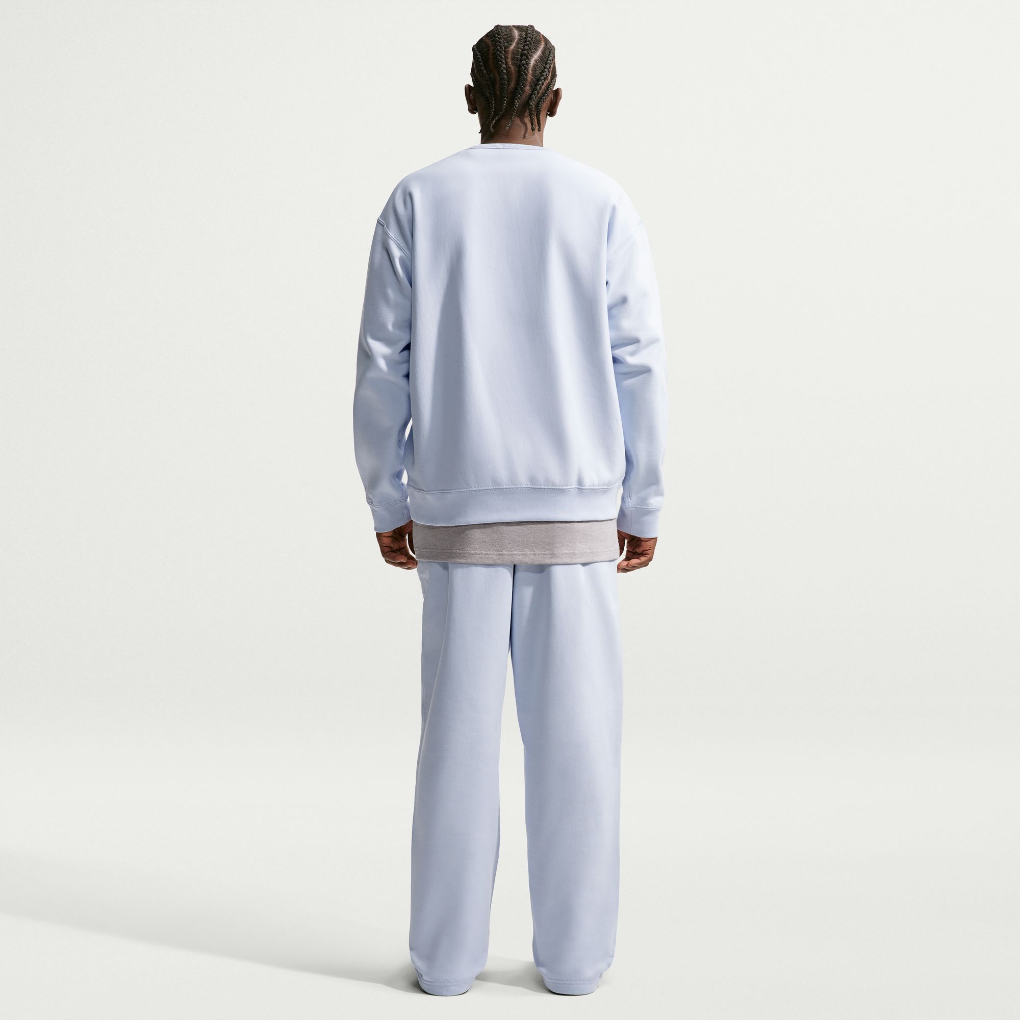 Nike Solo Swoosh image number 1