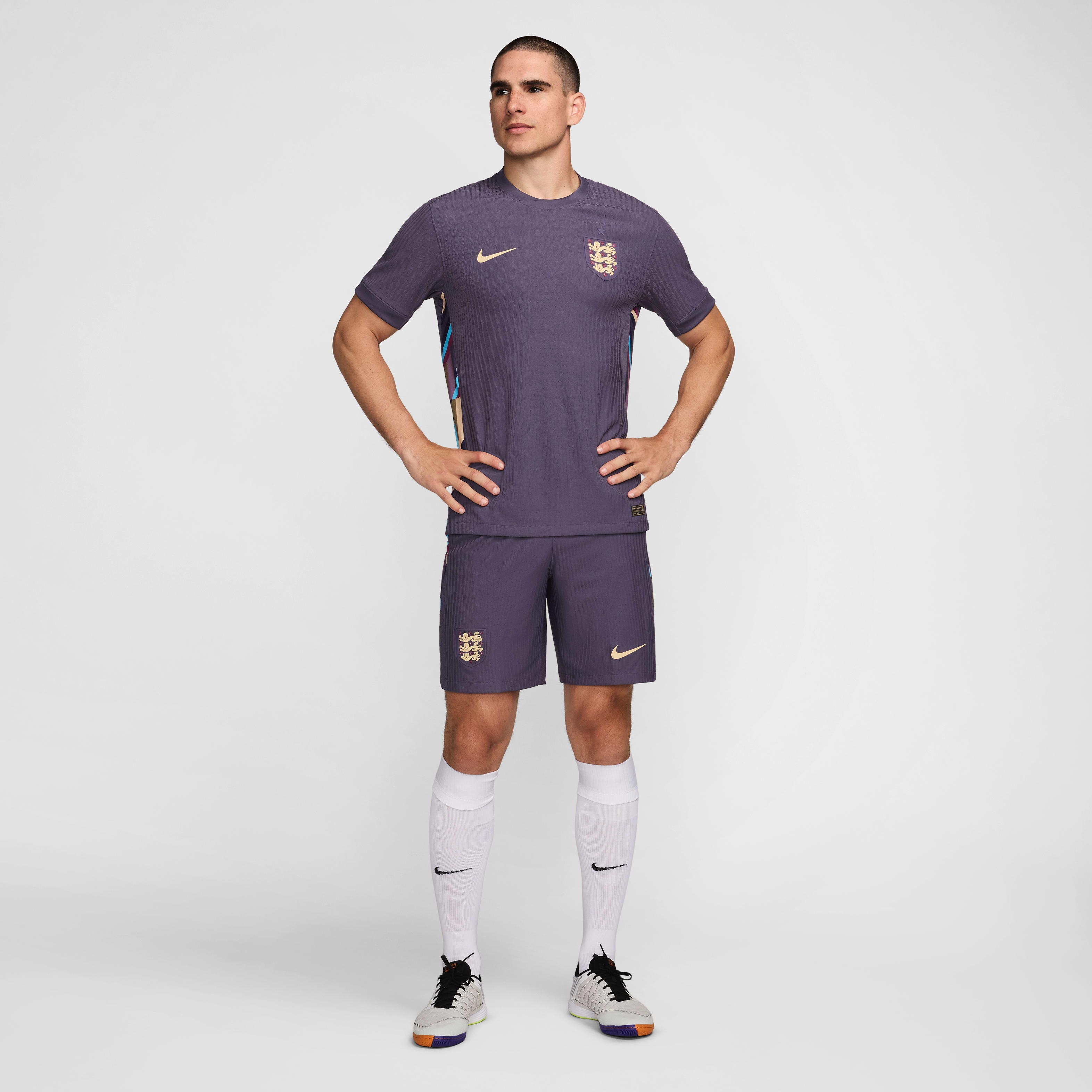 انجلترا 2024 ماتش الاحتياطي image number 11