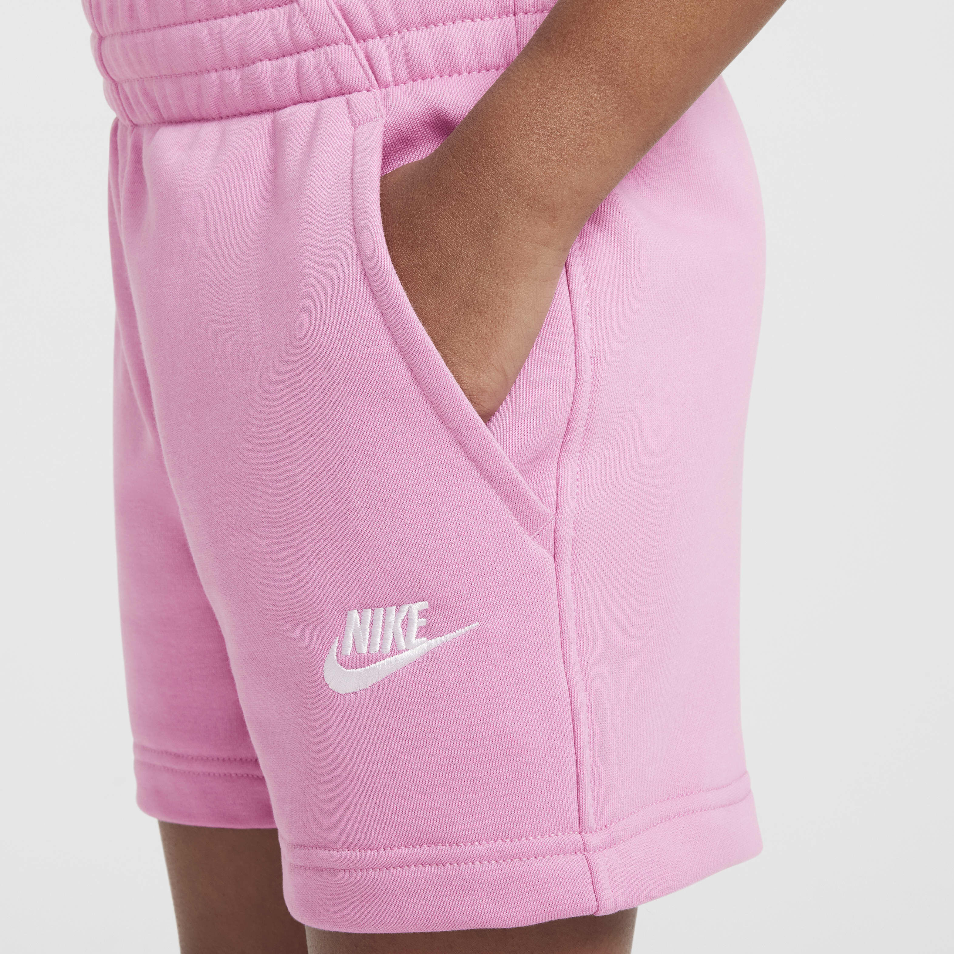 نايكي سبورتسوير كلوب فليس image number 4