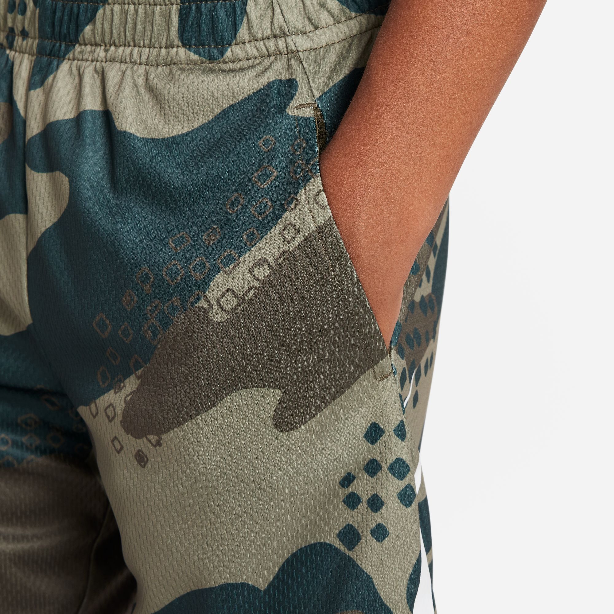 شورت نايكي دراي-فت كلوب كامو image number 2