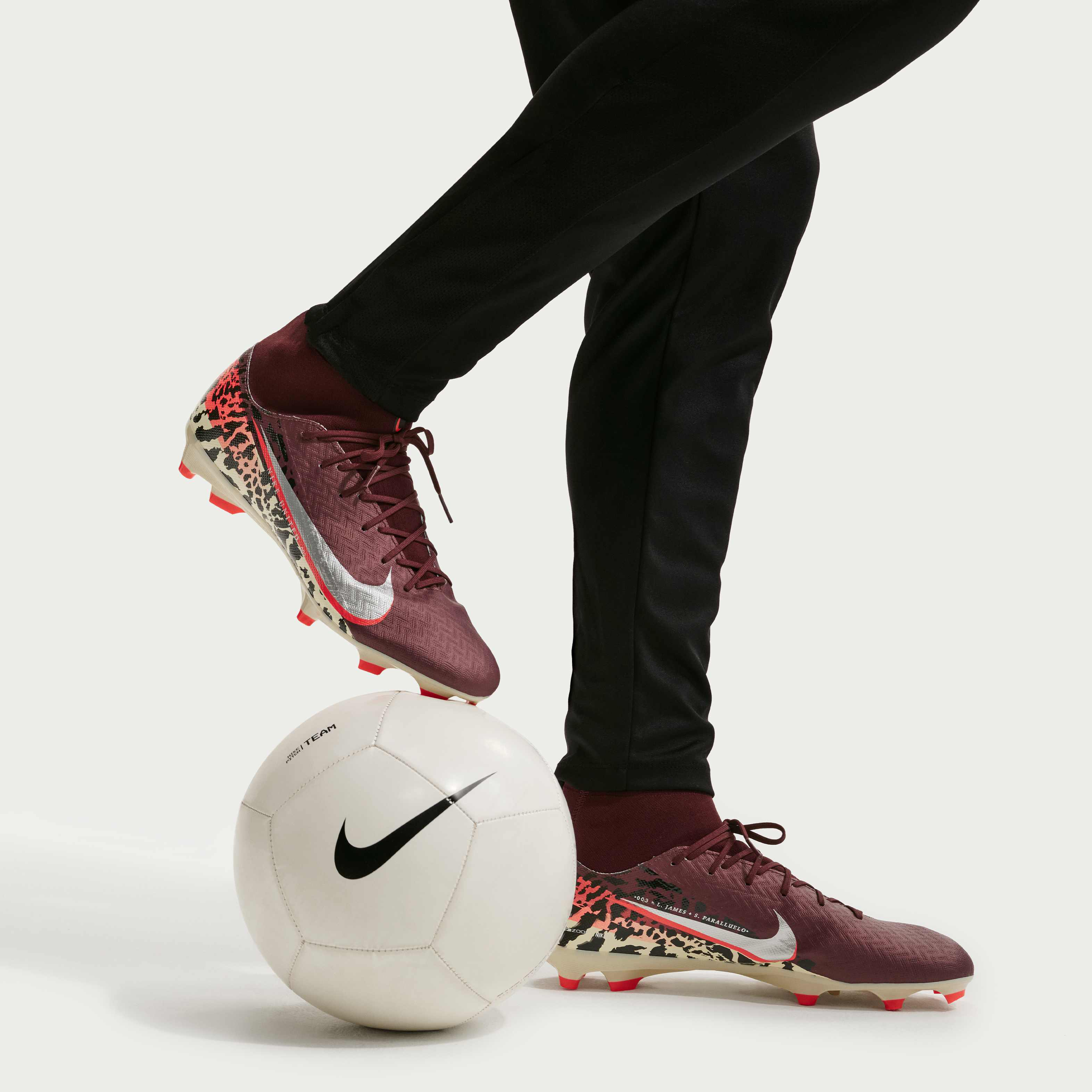 Nike United Mercurial Superfly 10 Academy image number 9