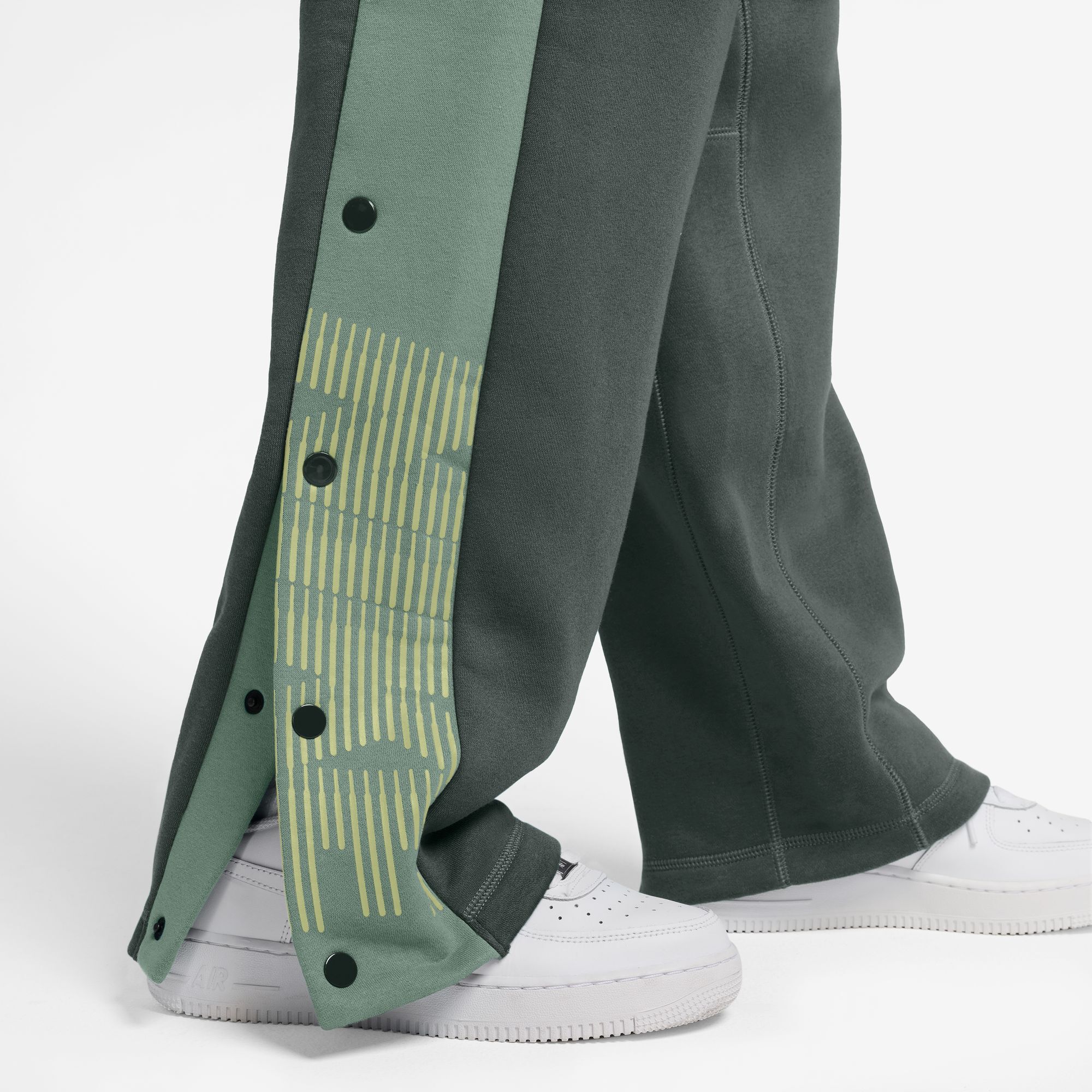 Nike image number 2