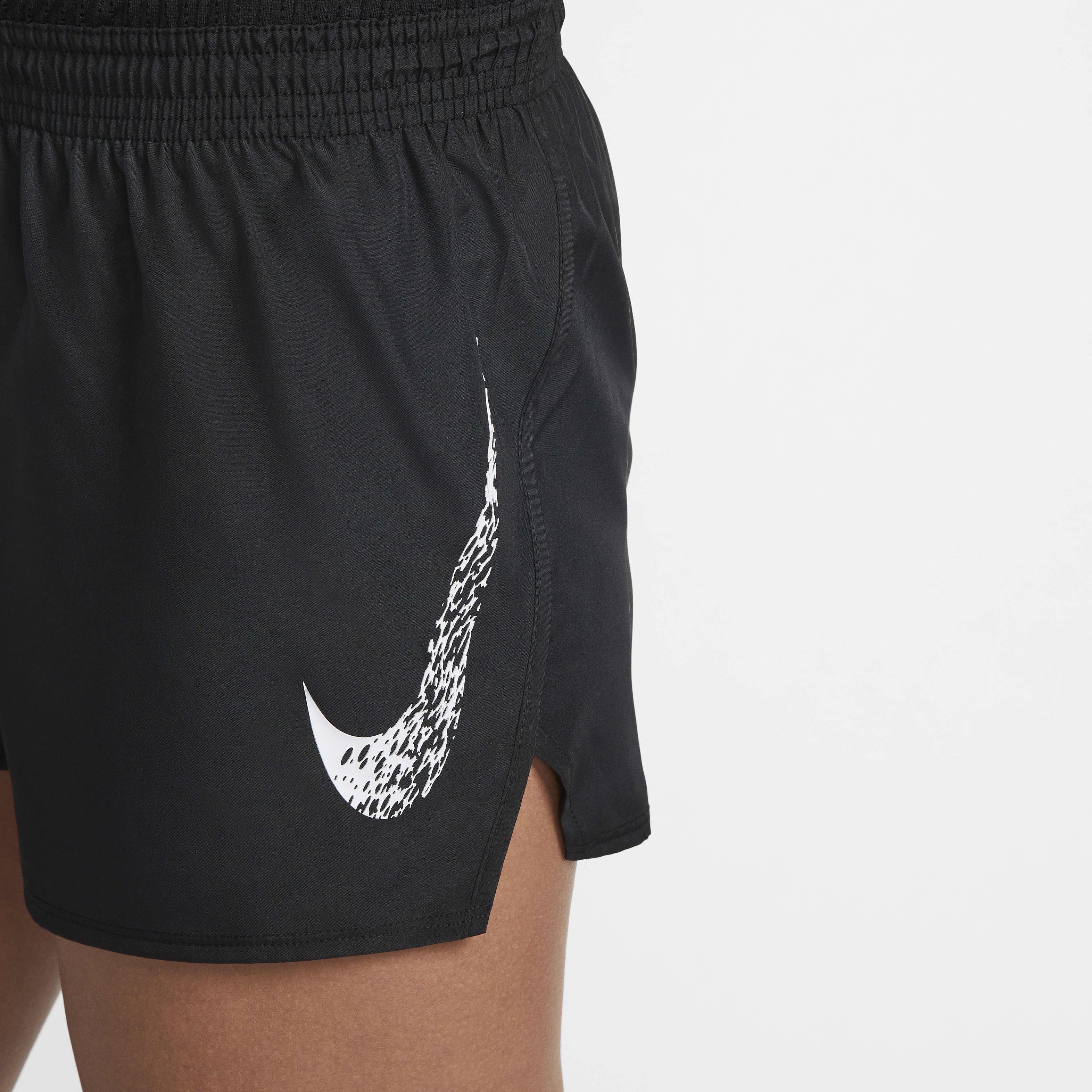Nike Dri-FIT Swoosh Run image number 3