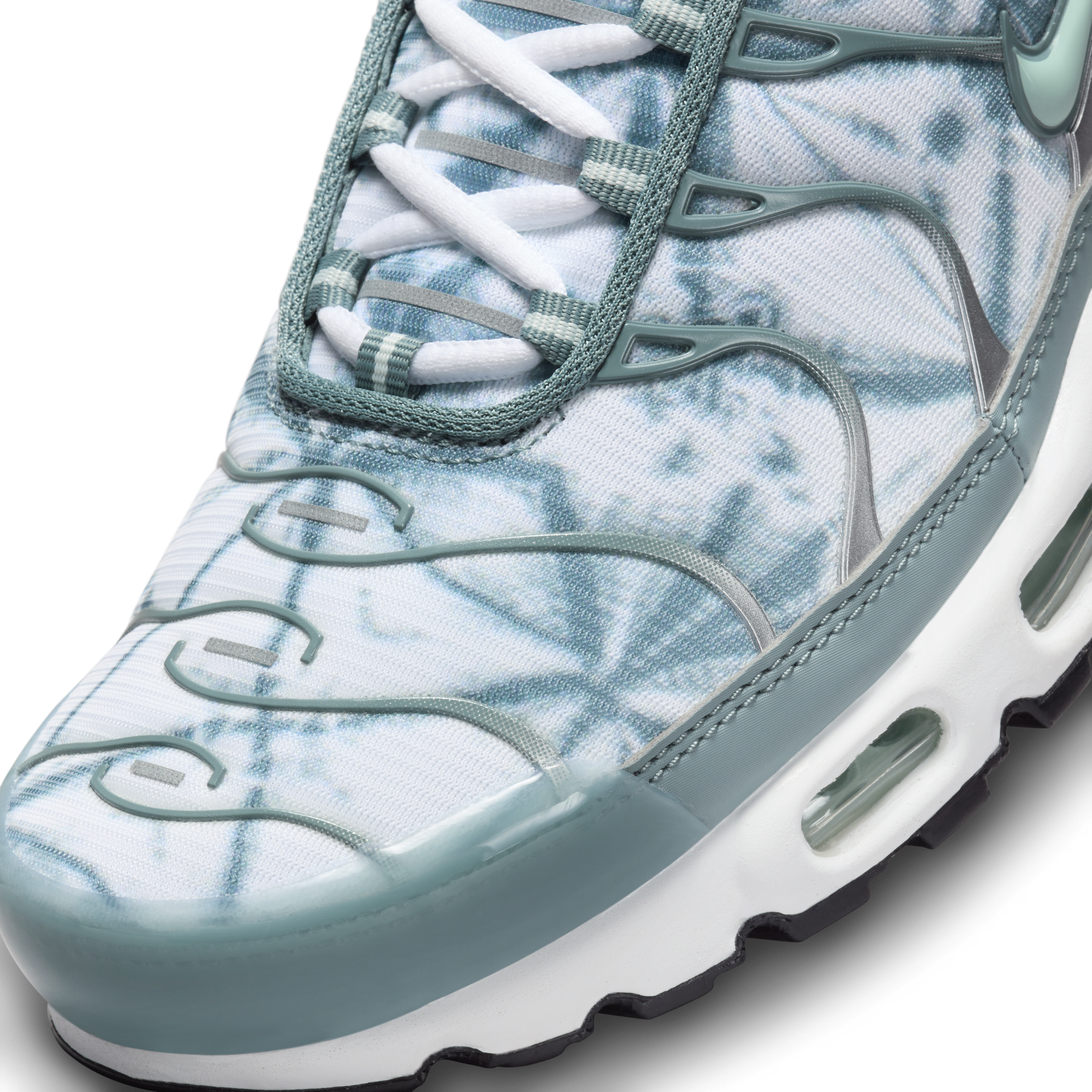 Nike astra 3 colors store
