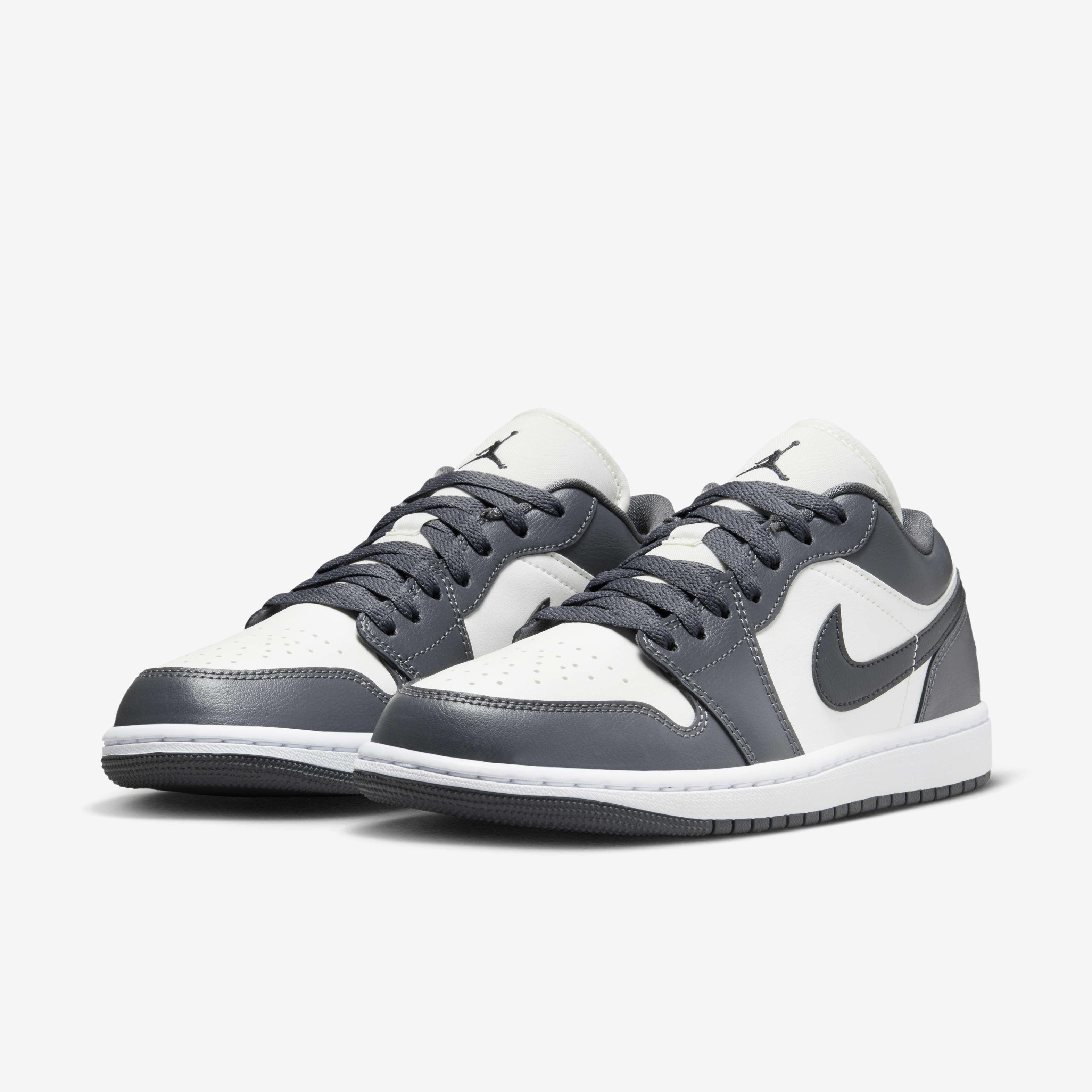Air Jordan 1 Low image number 4