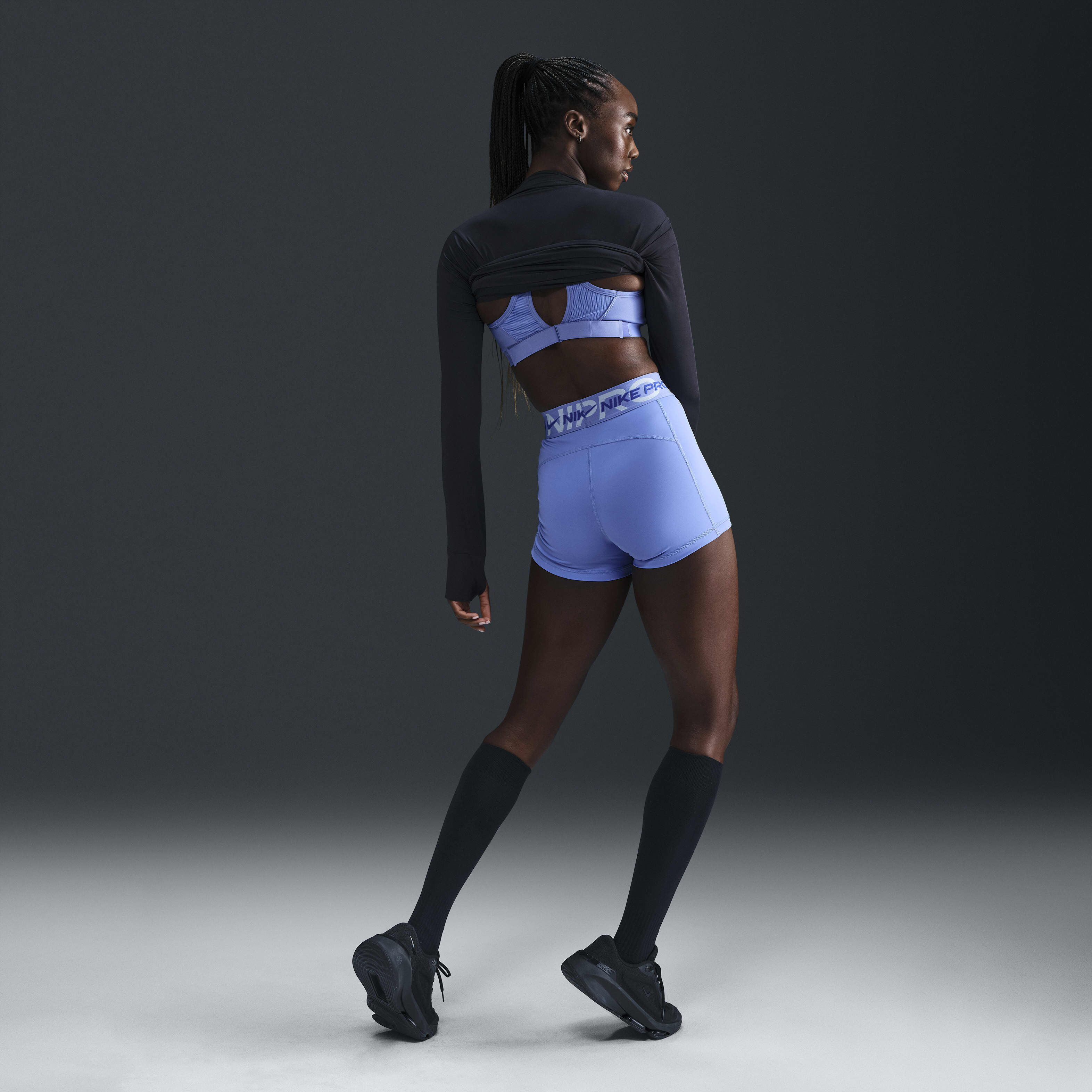 Nike Pro image number 3