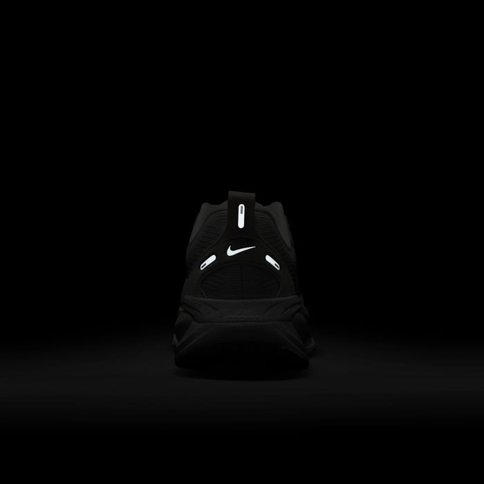 نايكي فوميرو 18 image number 8 نايكي فوميرو 18 image number 8