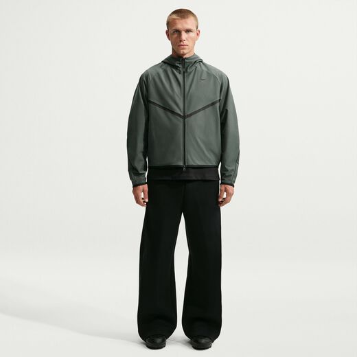 Nike Tech