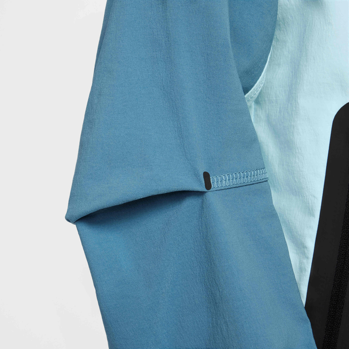 نايكي تك image number 4 نايكي تك image number 4