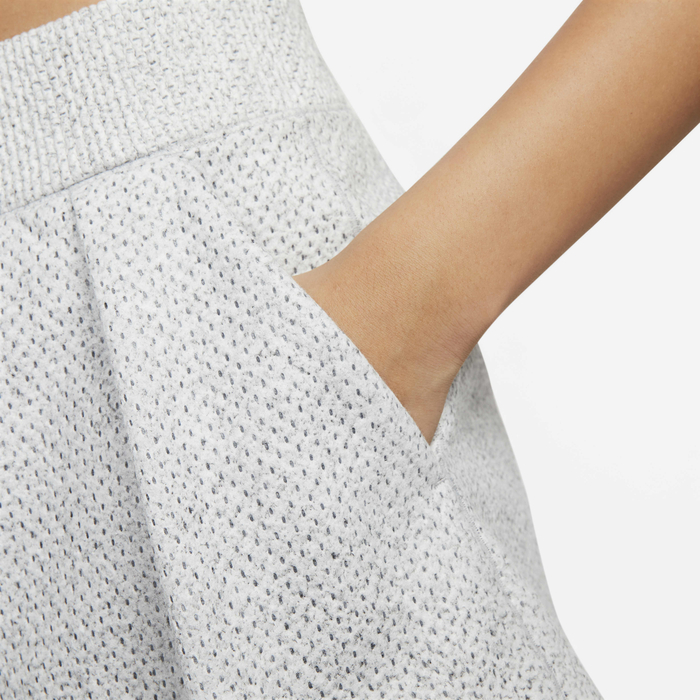 Nike Forward Shorts image number 3 Nike Forward Shorts image number 3