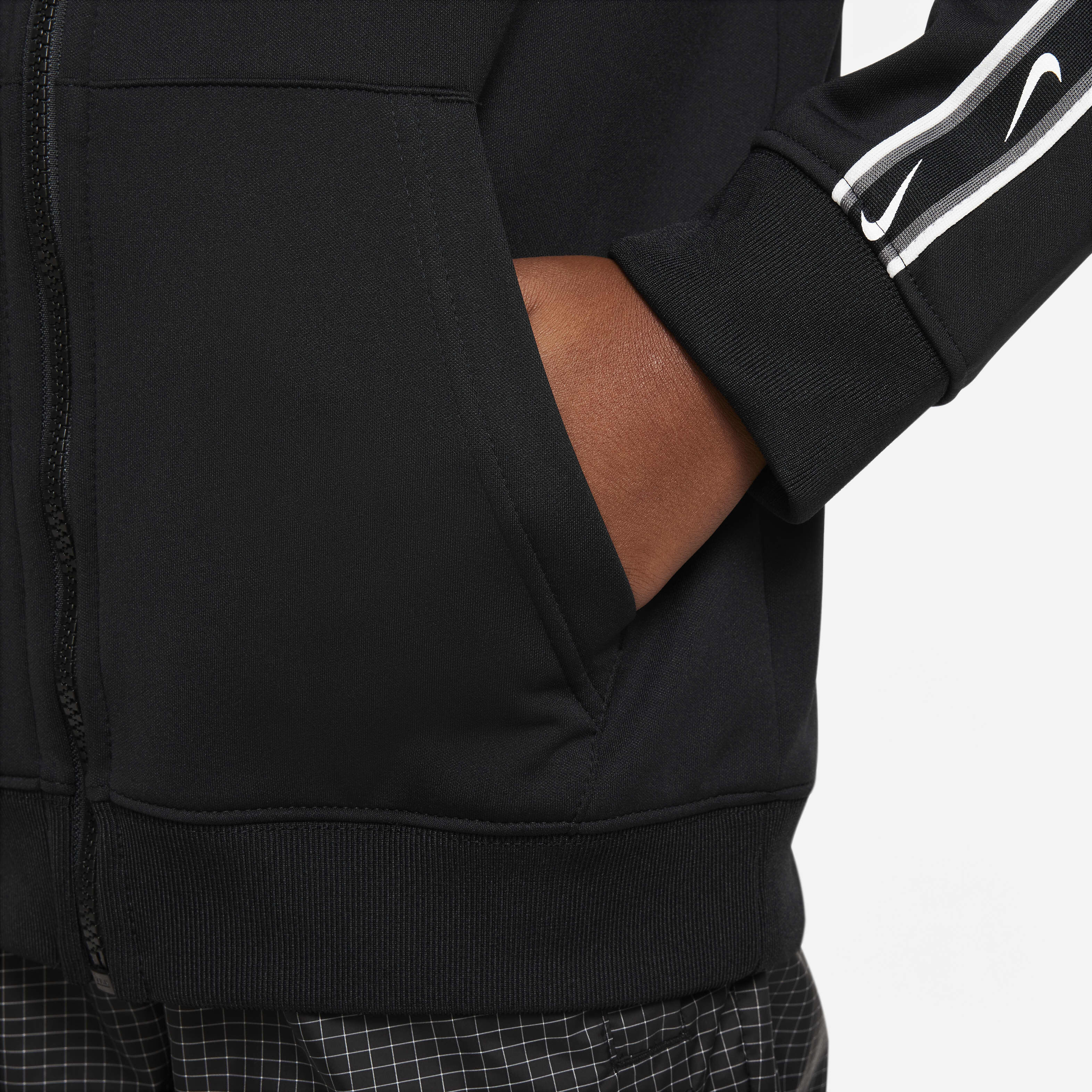 Nike Sportswear Repeat image number 3