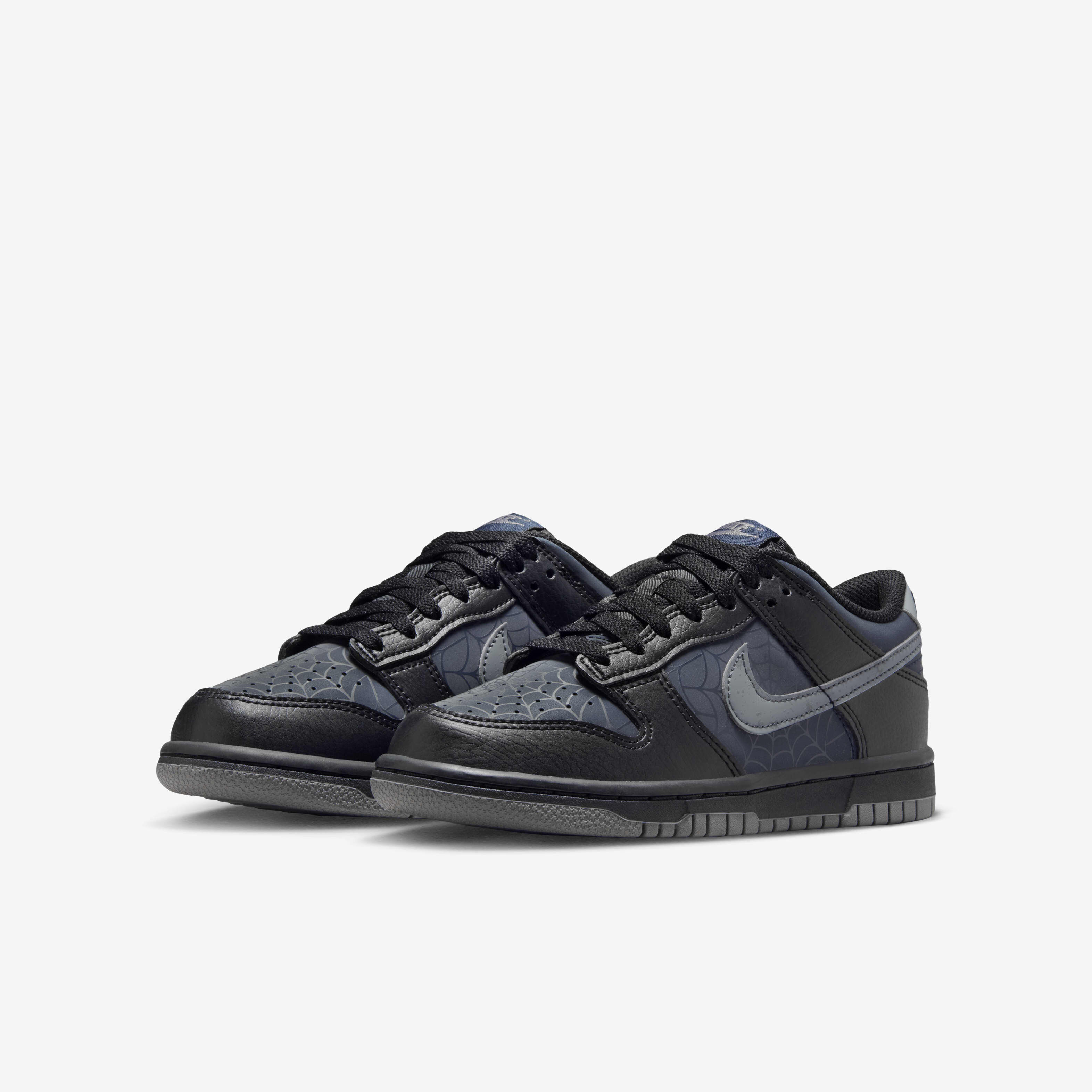 Nike Dunk Low image number 4