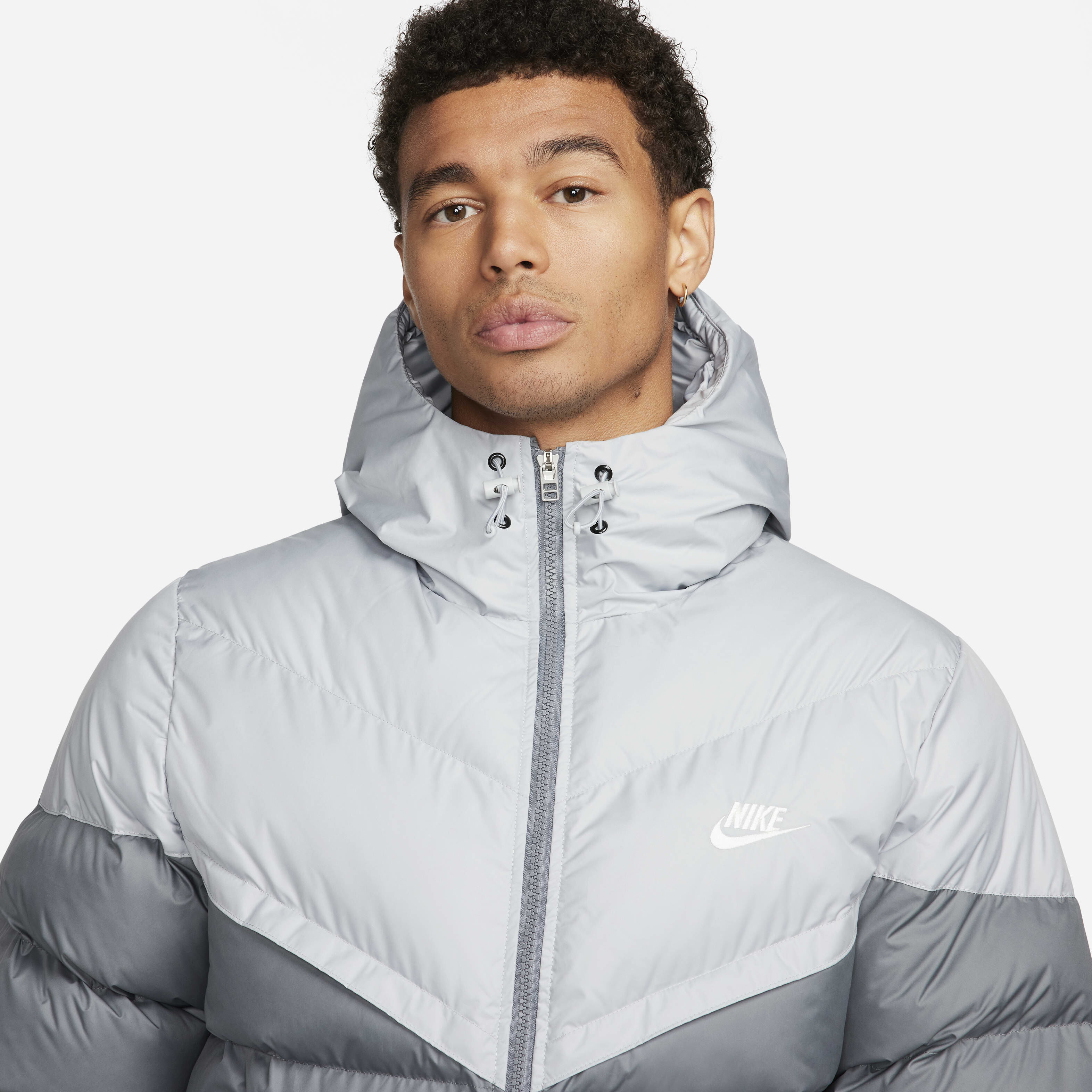Nike Windrunner PrimaLoft&reg; image number 2