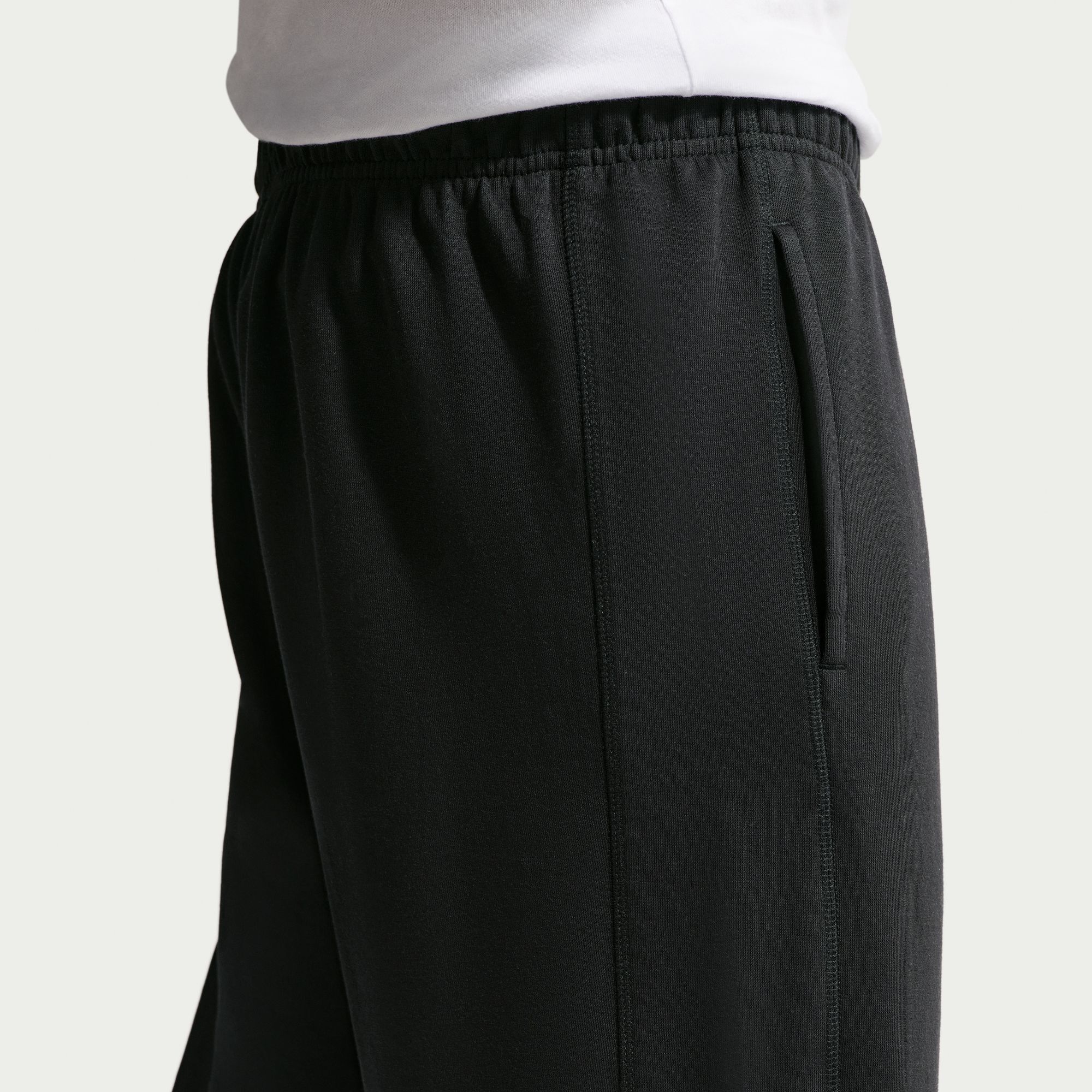 Nike Sportswear Club image number 3