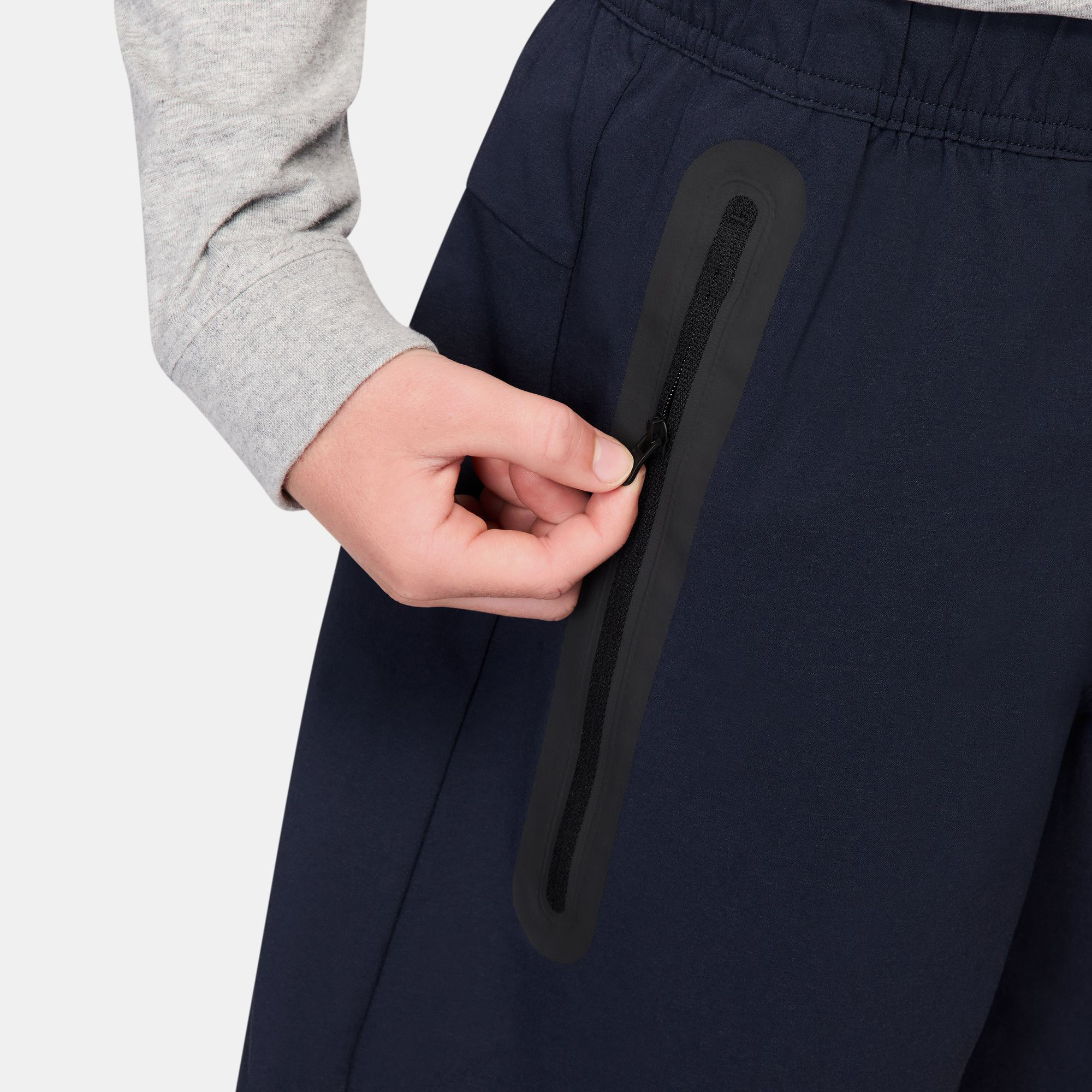 Nike Sportswear Tech image number 3