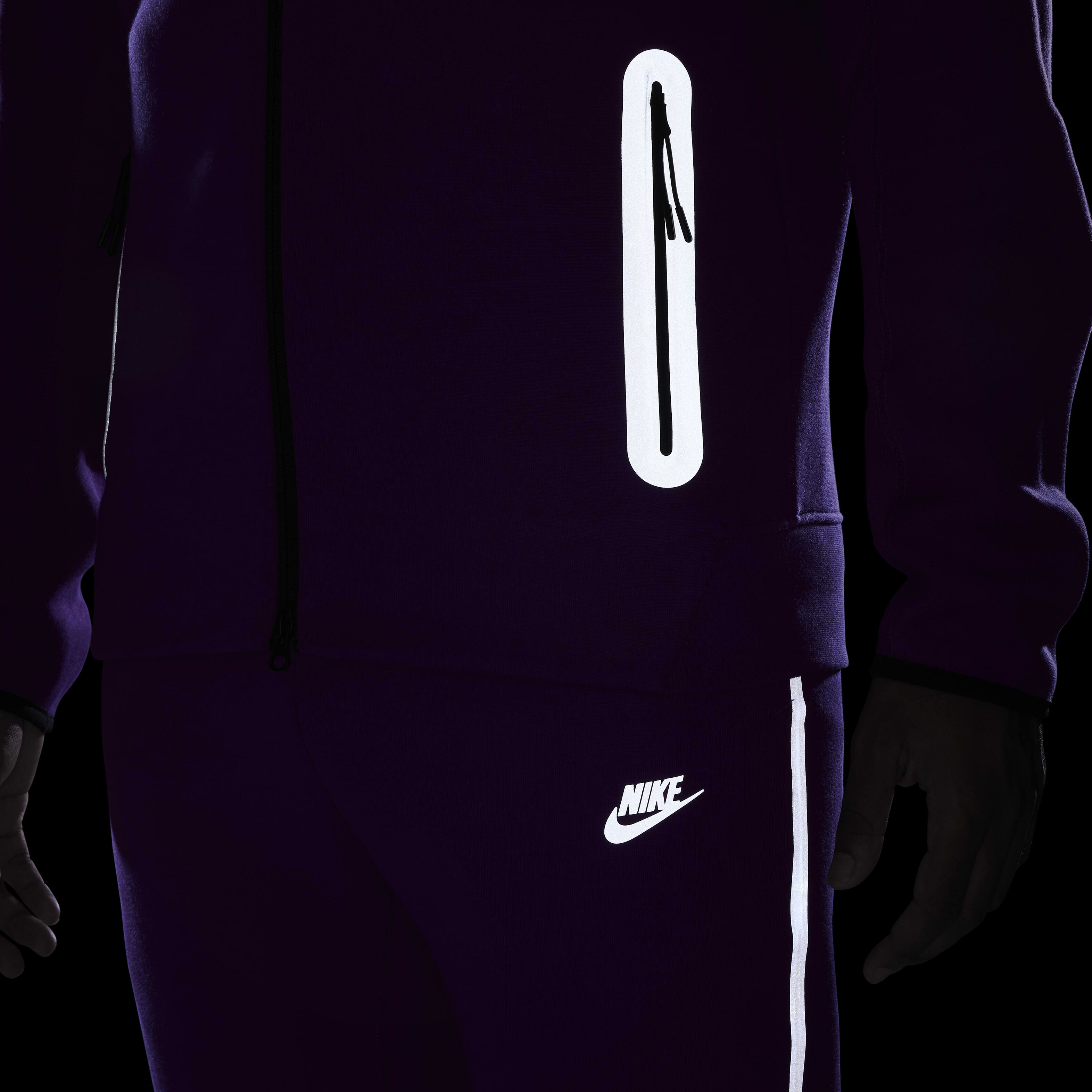 Nike Tech Windrunner image number 8