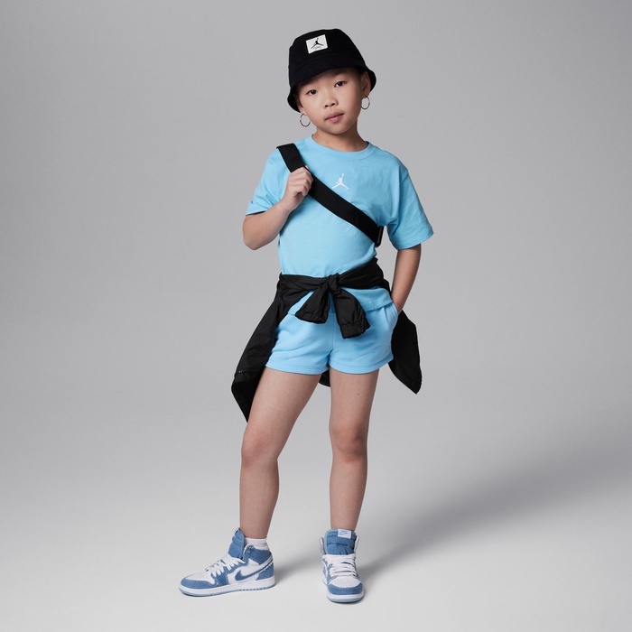 جوردن إيسنشال تي image number 2 جوردن إيسنشال تي image number 2