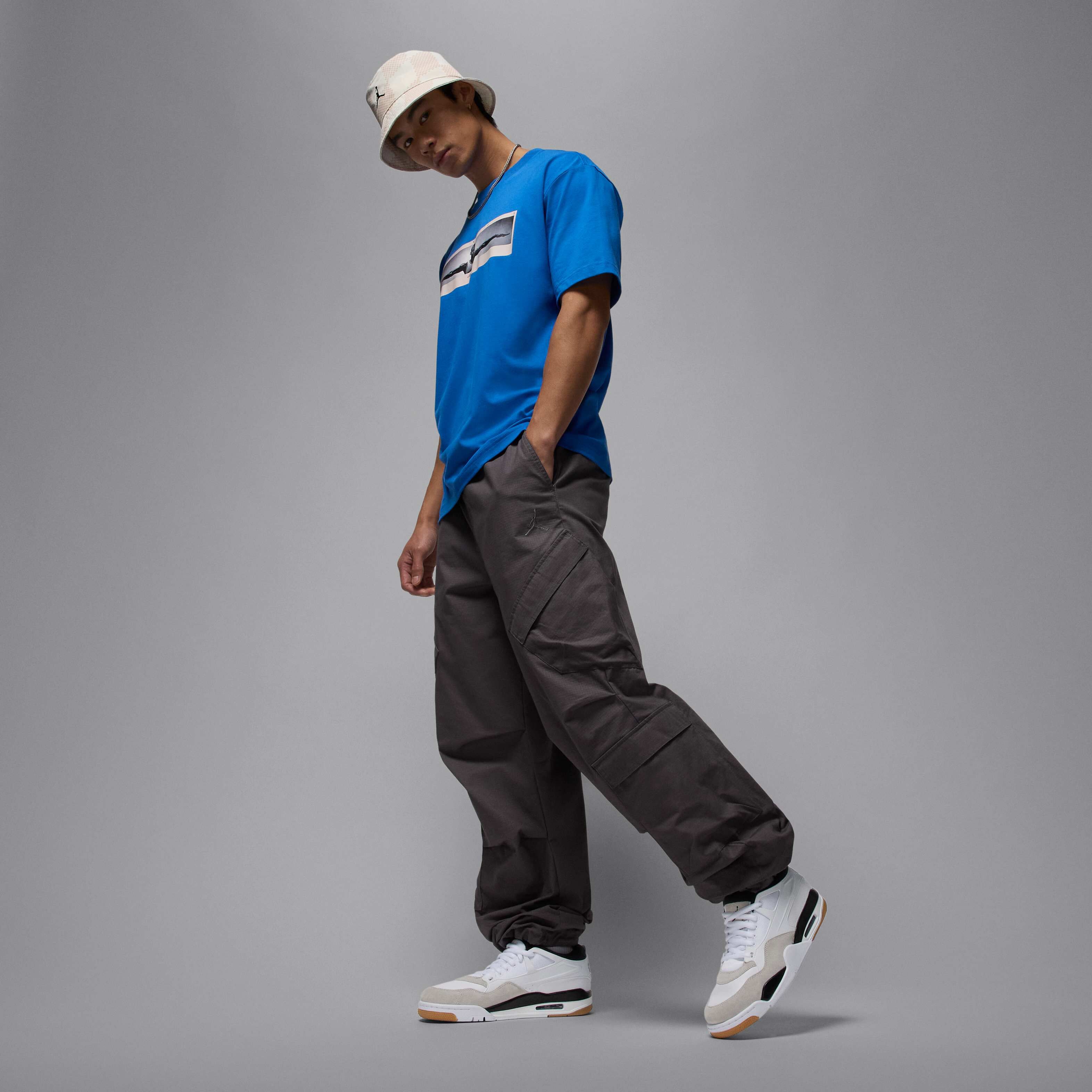 Air Jordan 4 RM image number 8