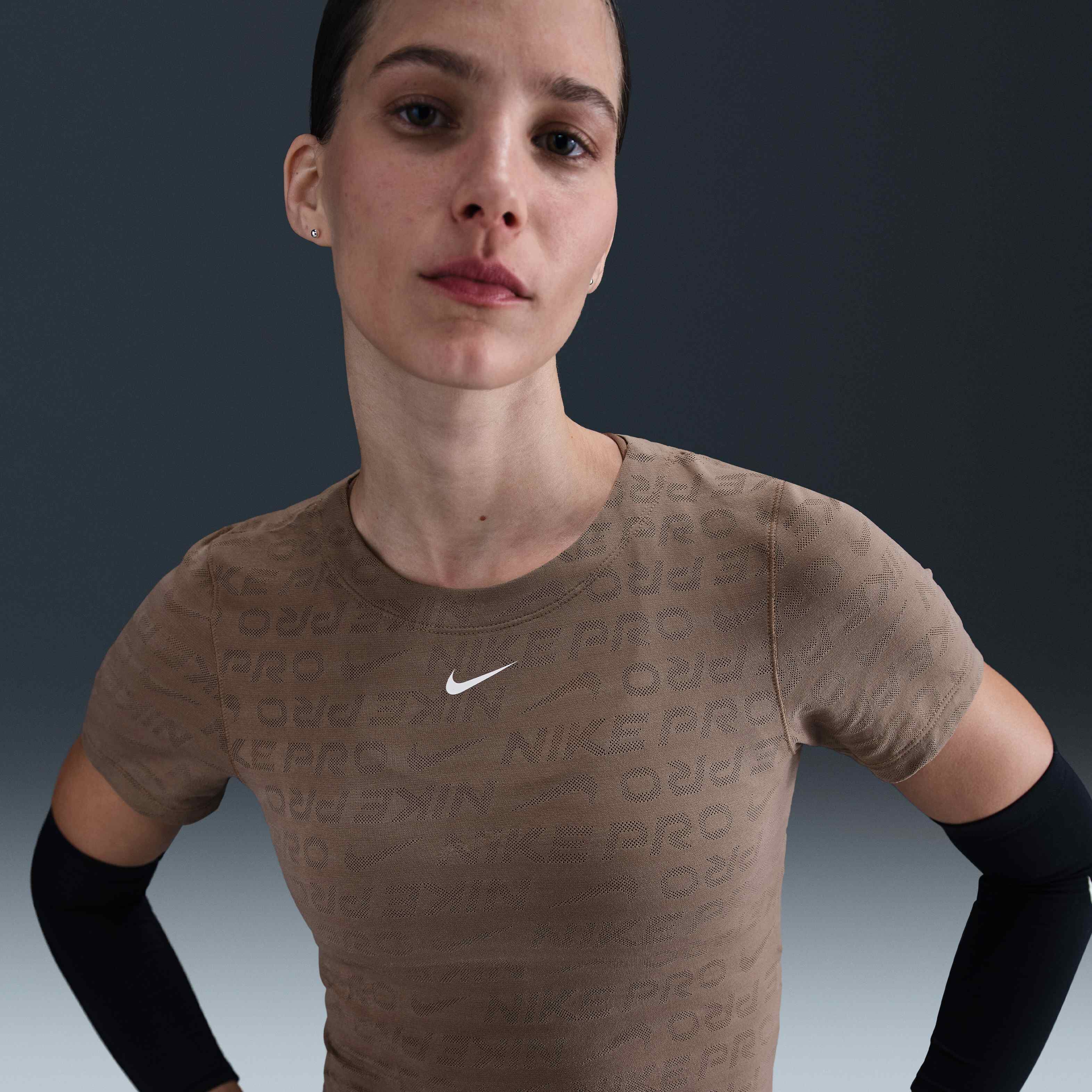 نايكي برو image number 0