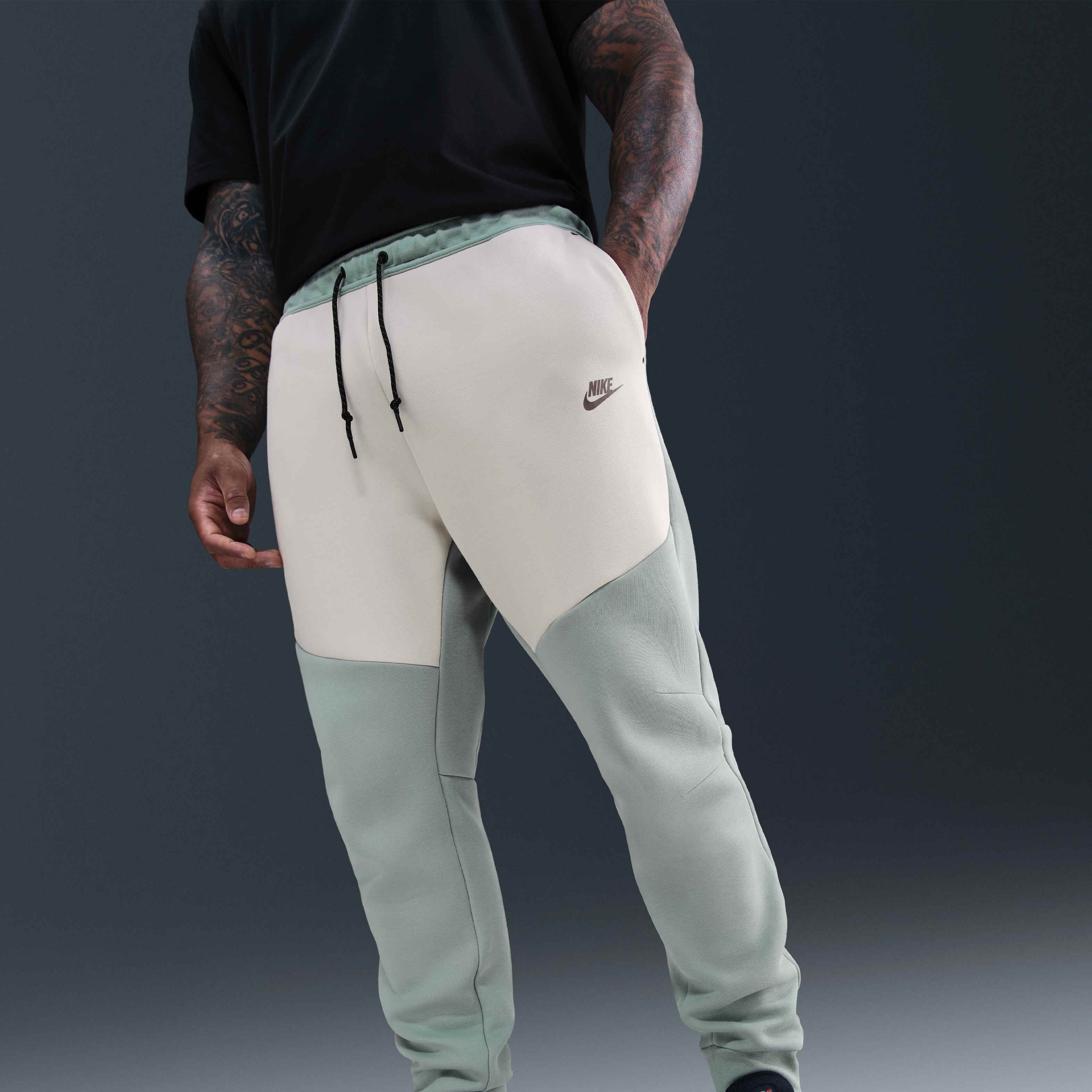 Nike Tech image number 6