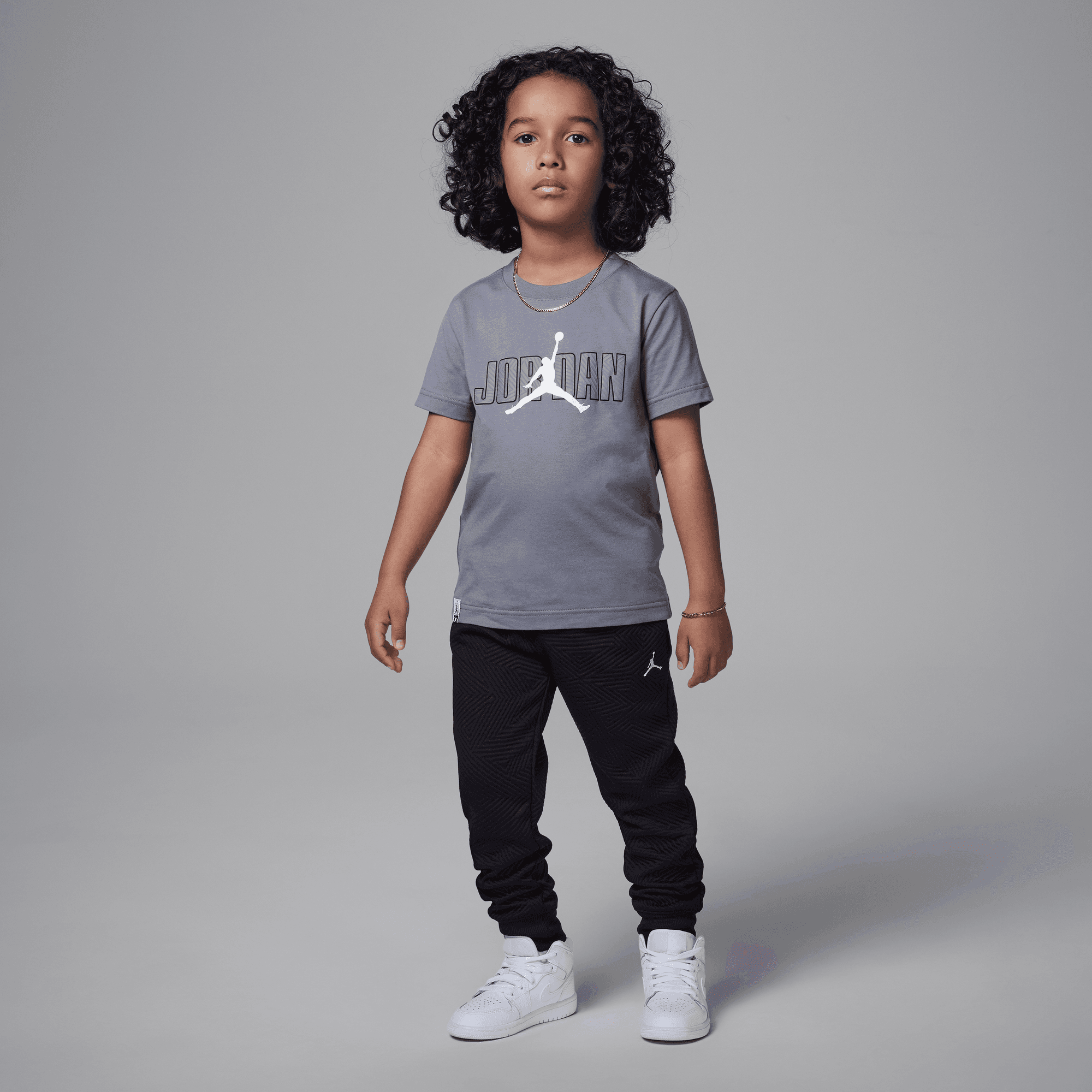 Jordan Sneaker School image number 0