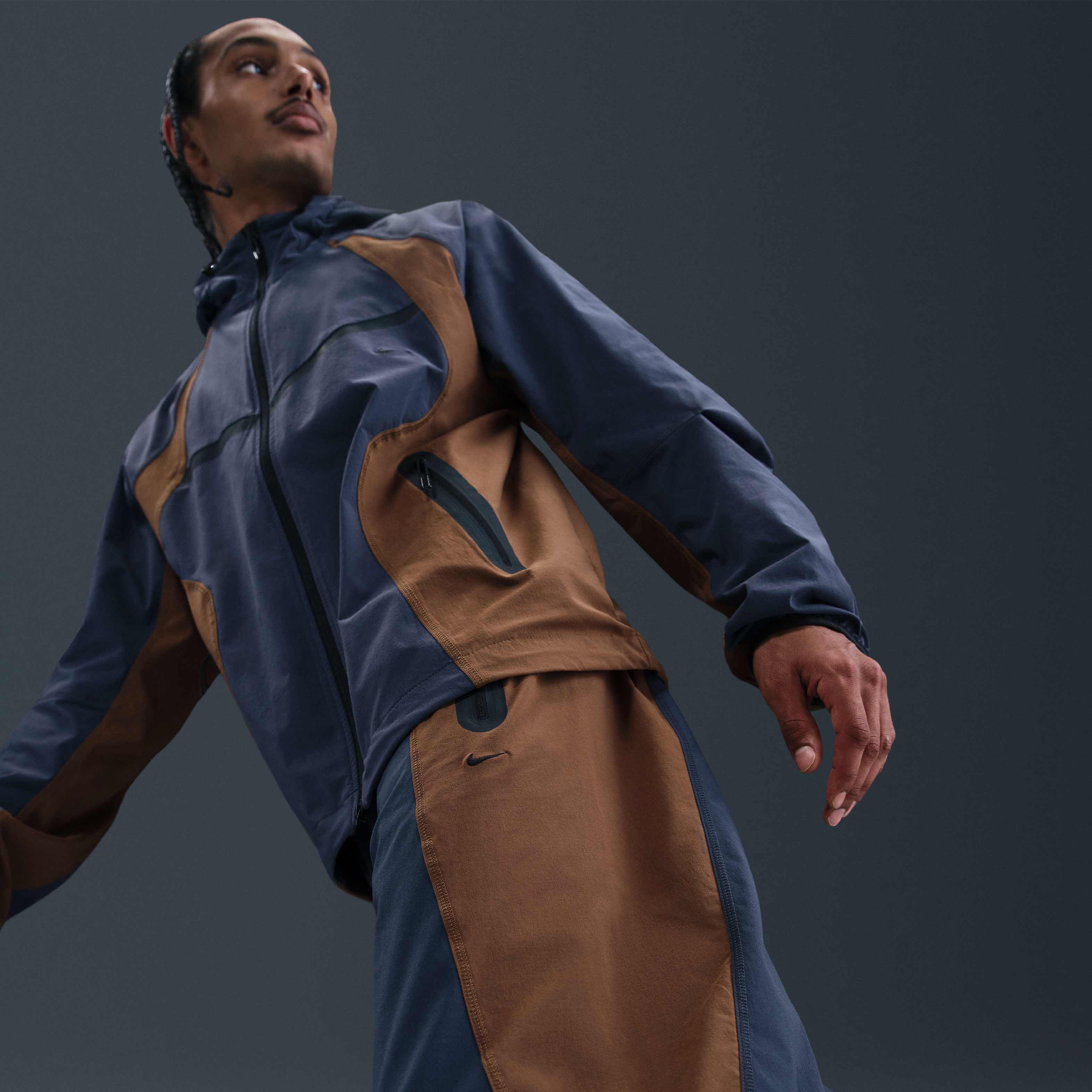 نايكي تك image number 4