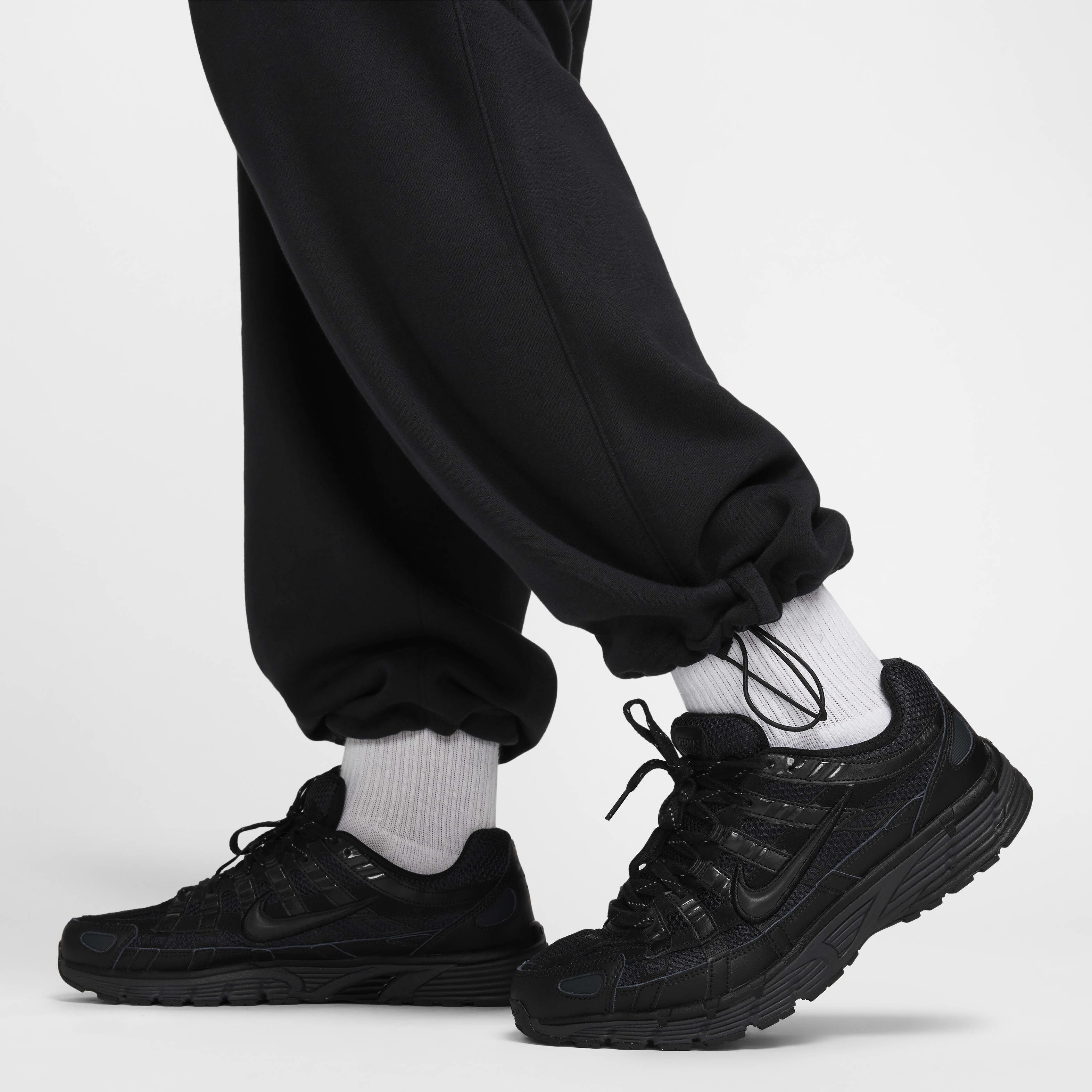 Nike Club image number 13