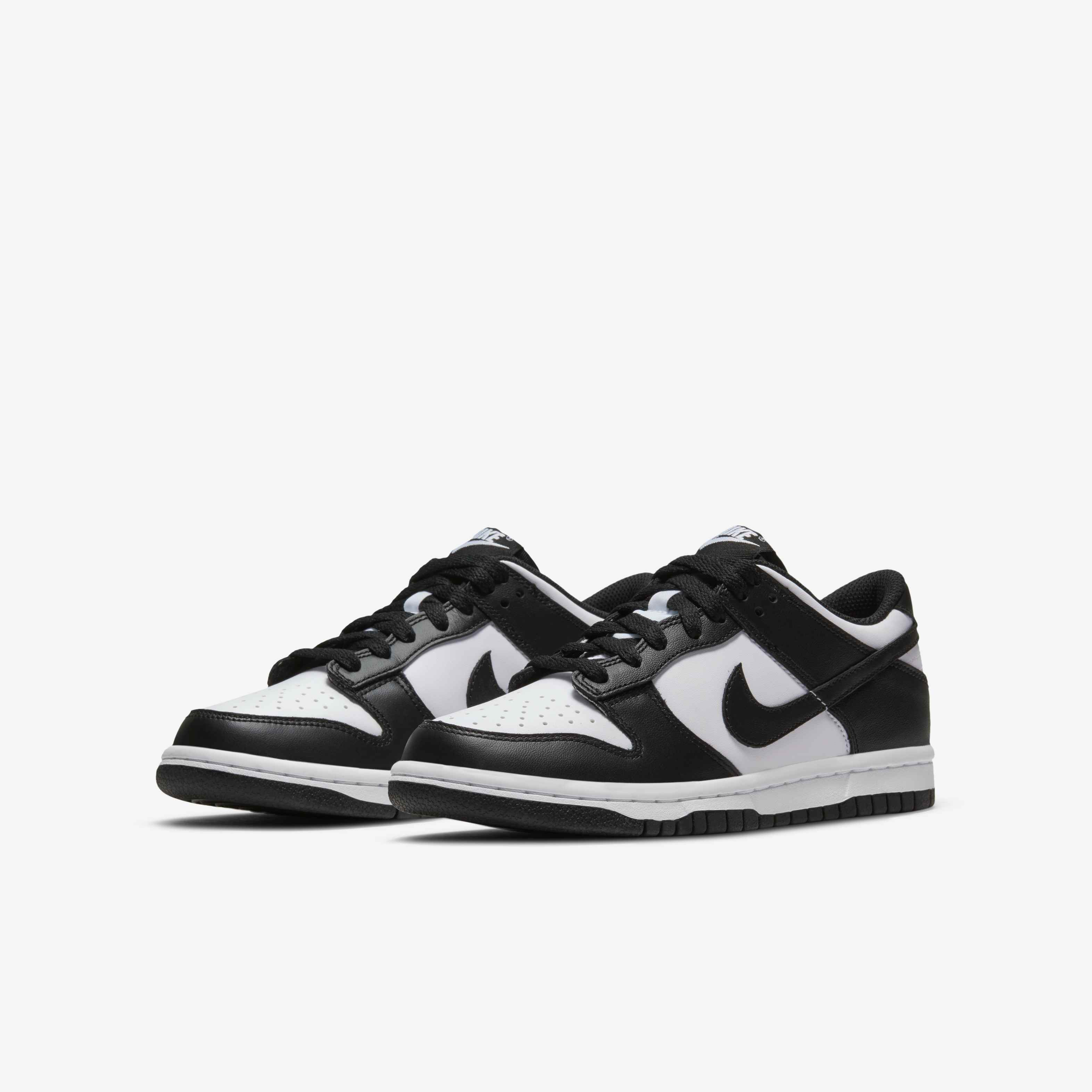 Nike Dunk Low image number 4