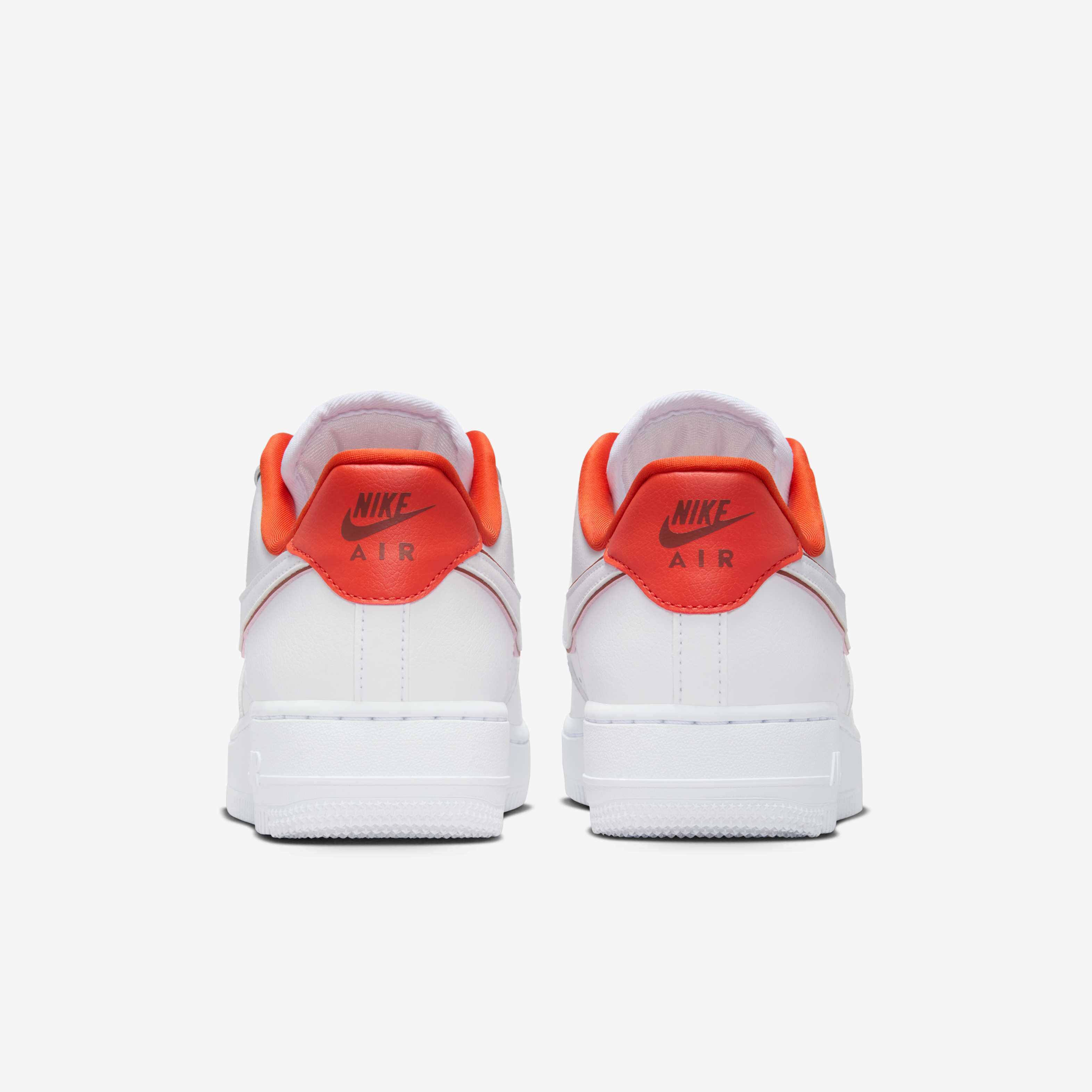 نايكي اير فورس 1 '07 ايسنشال image number 5