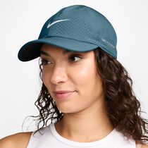 Nike Dri-FIT ADV Club