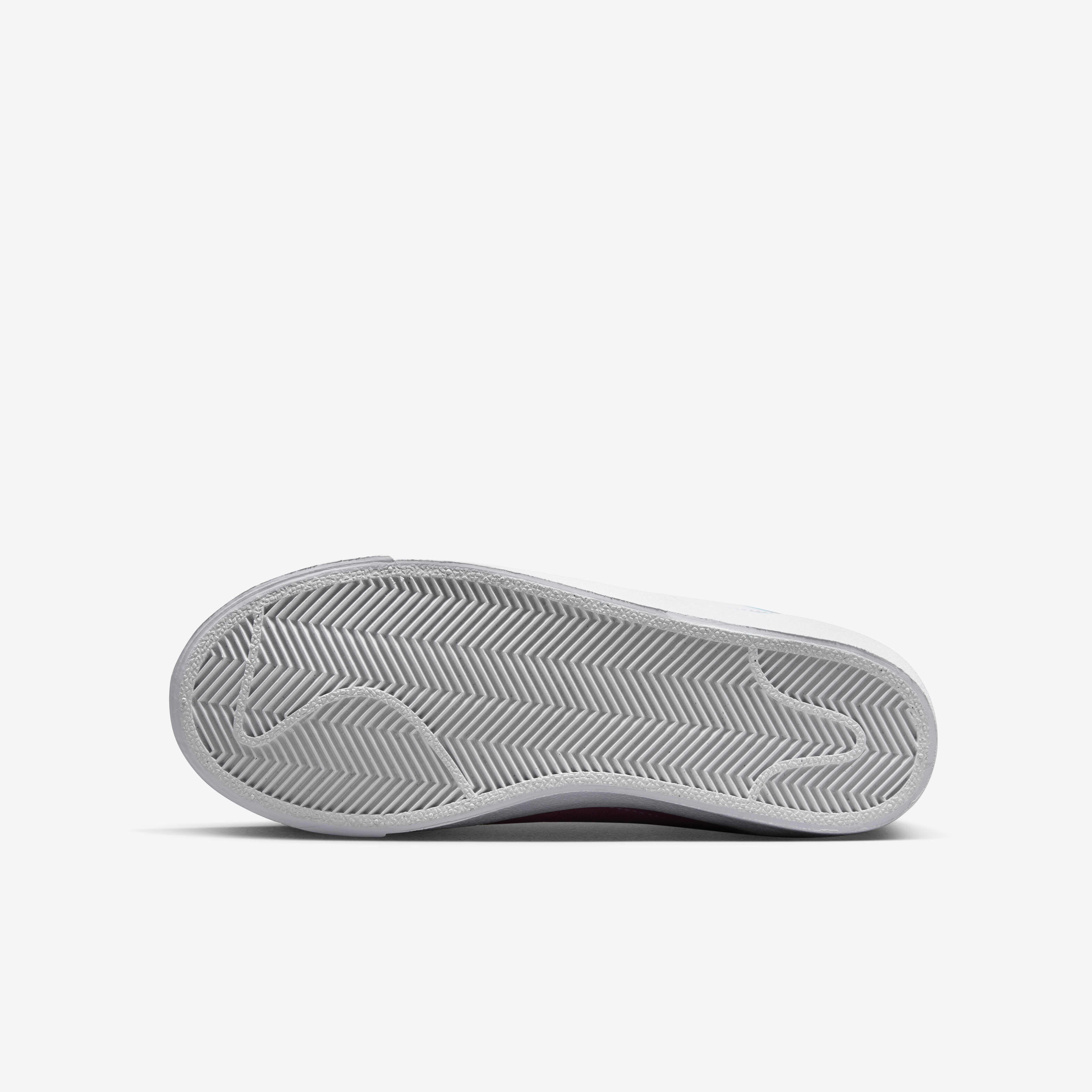 Nike Blazer Mid '77 Dance image number 1