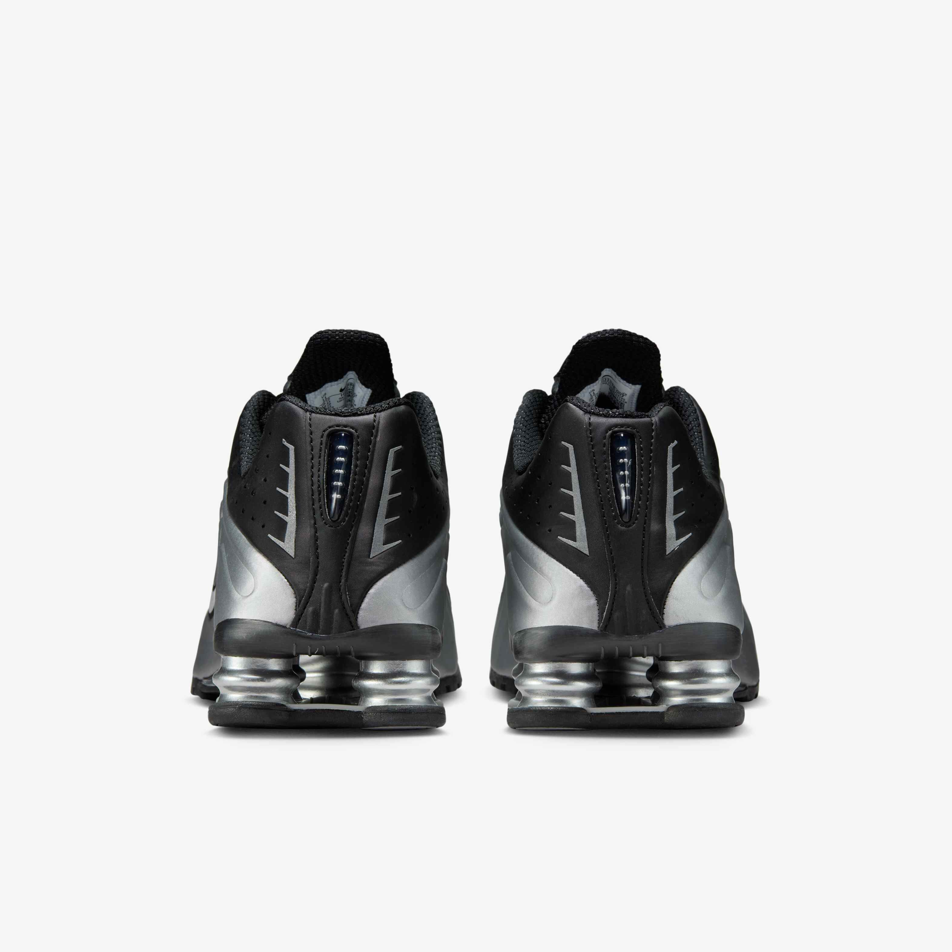 Nike Shox R4 image number 5