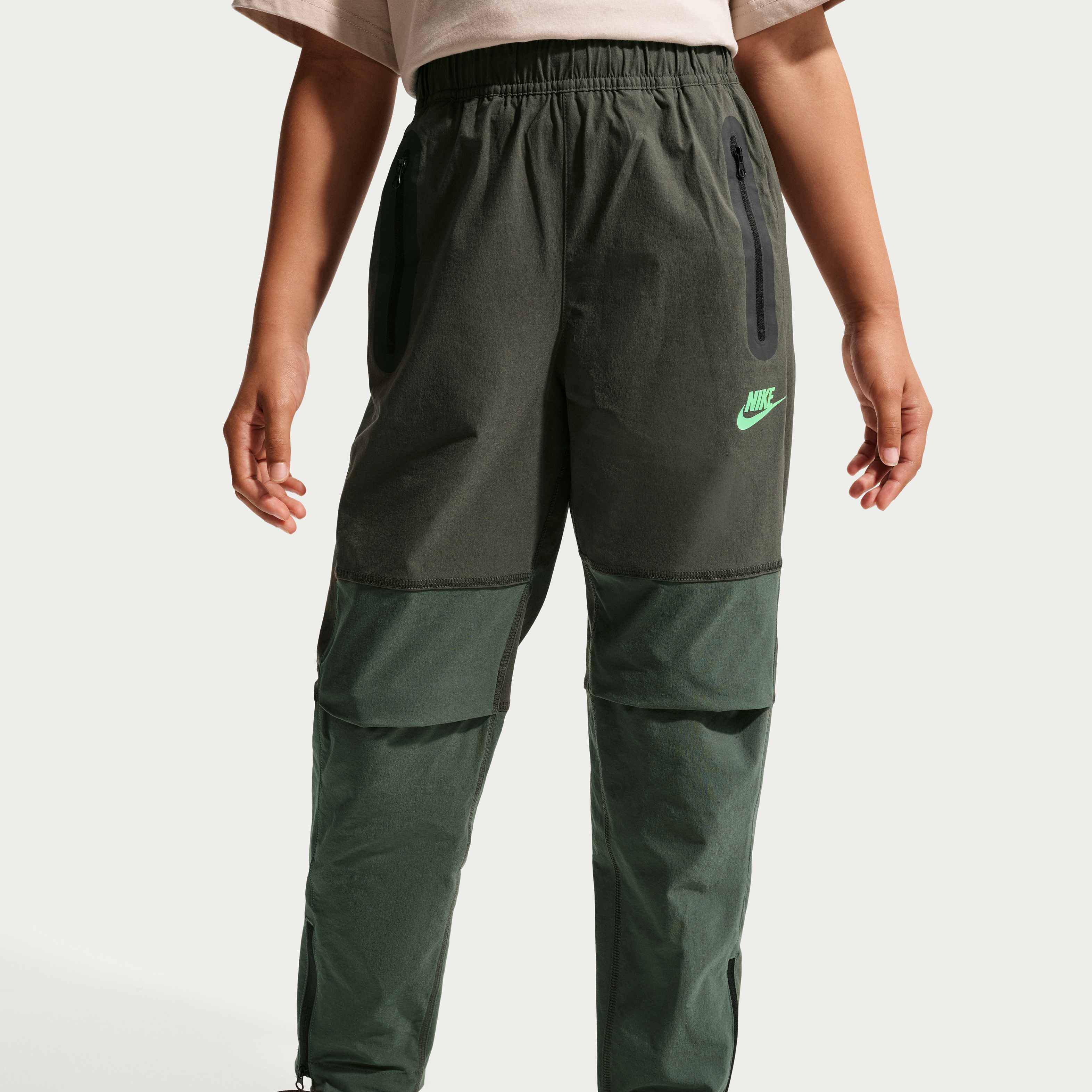 Nike Tech image number 2