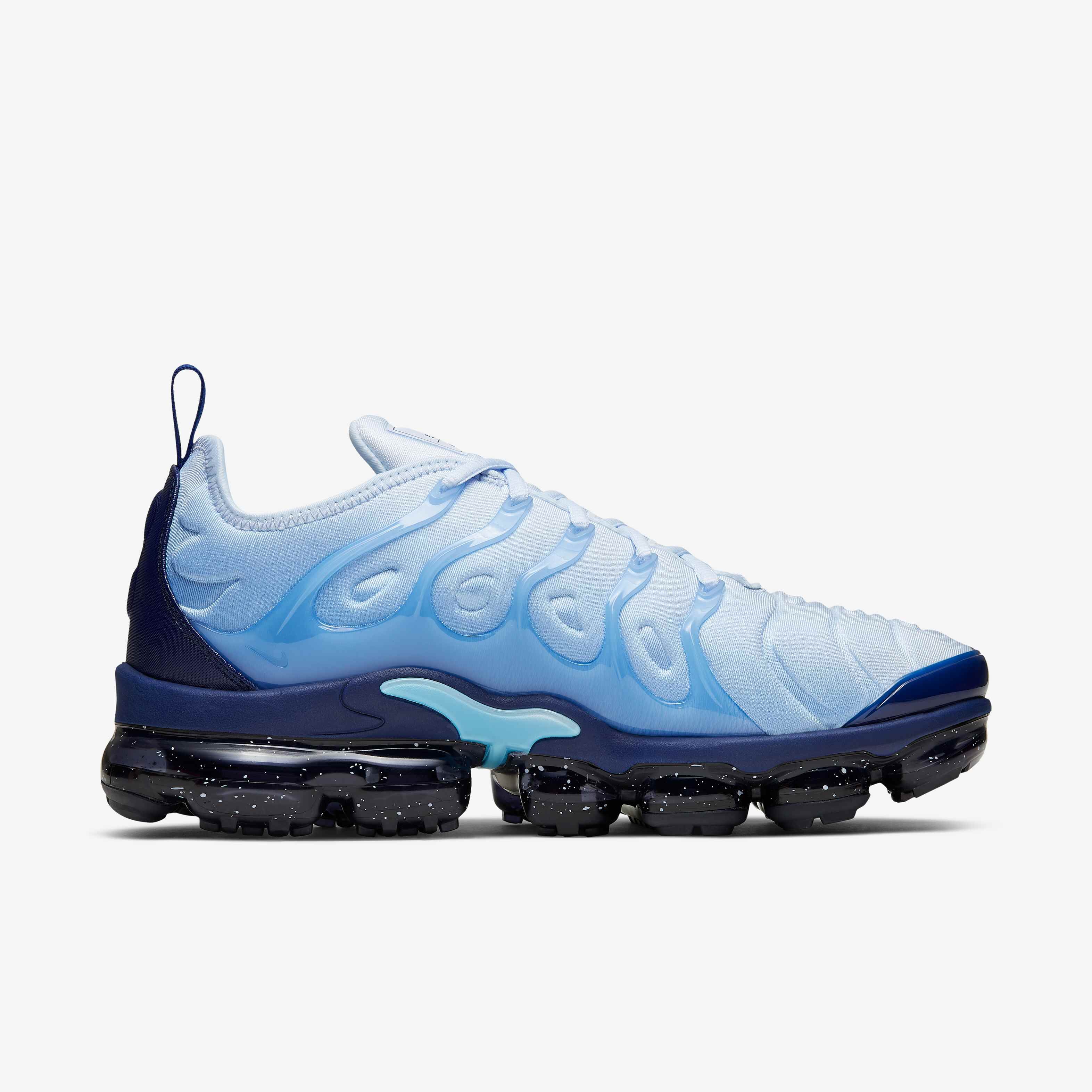 Nike Air VaporMax Plus image number 2